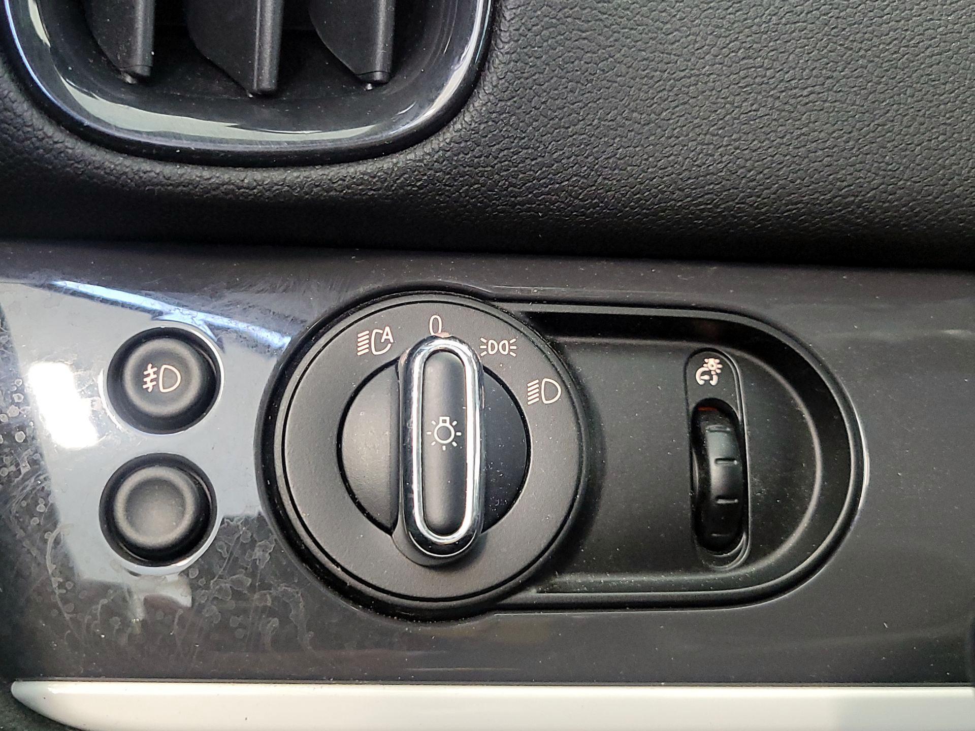 Thumbnail: 2018 MINI Cooper Countryman - 13