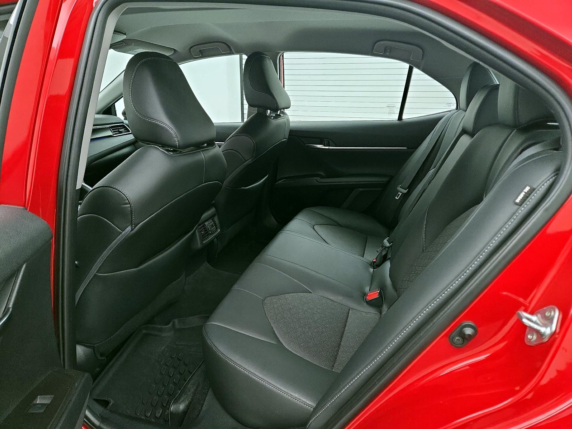 Thumbnail: 2022 Toyota Camry - 18