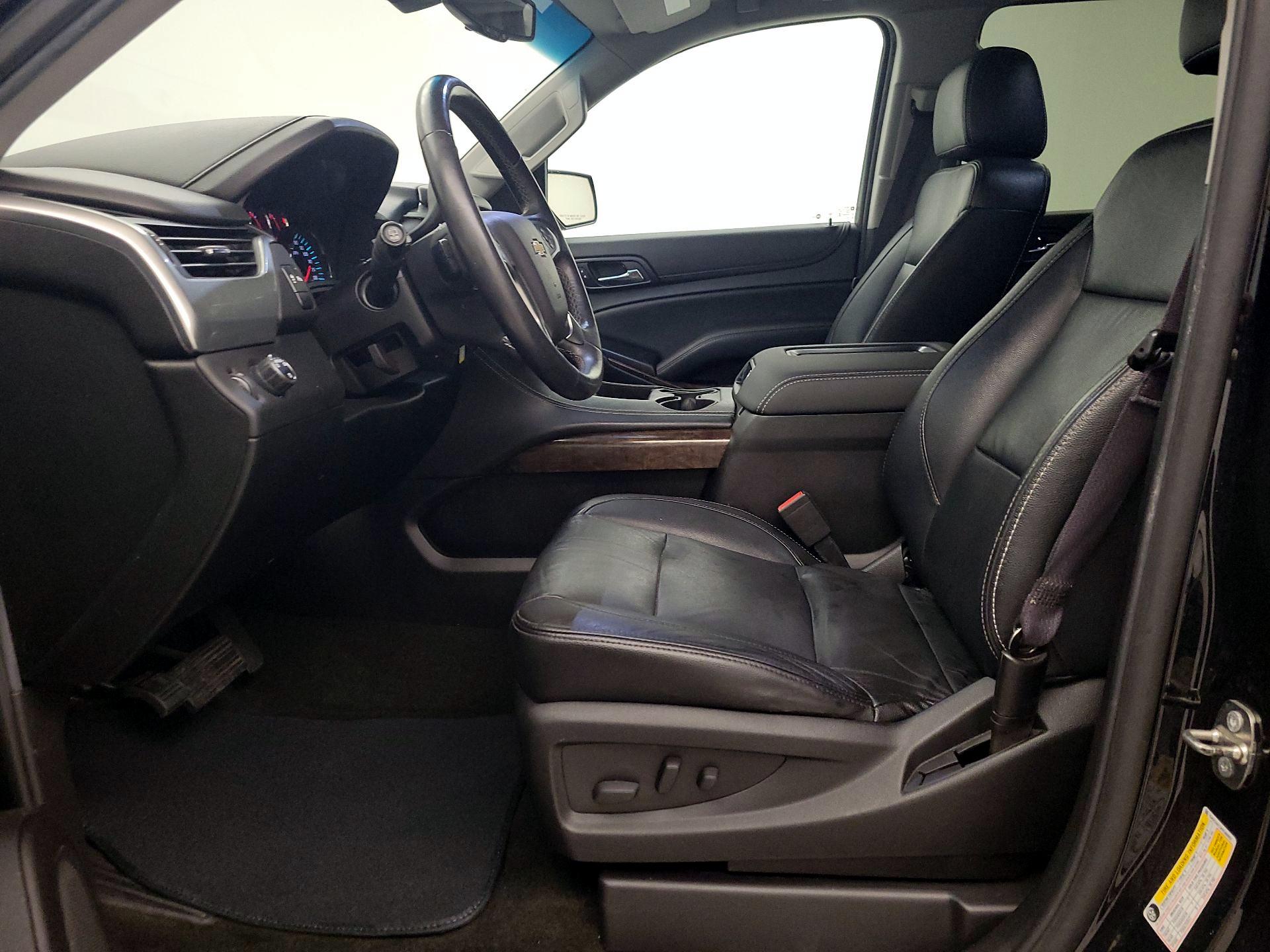 Thumbnail: 2017 Chevrolet Tahoe - 11