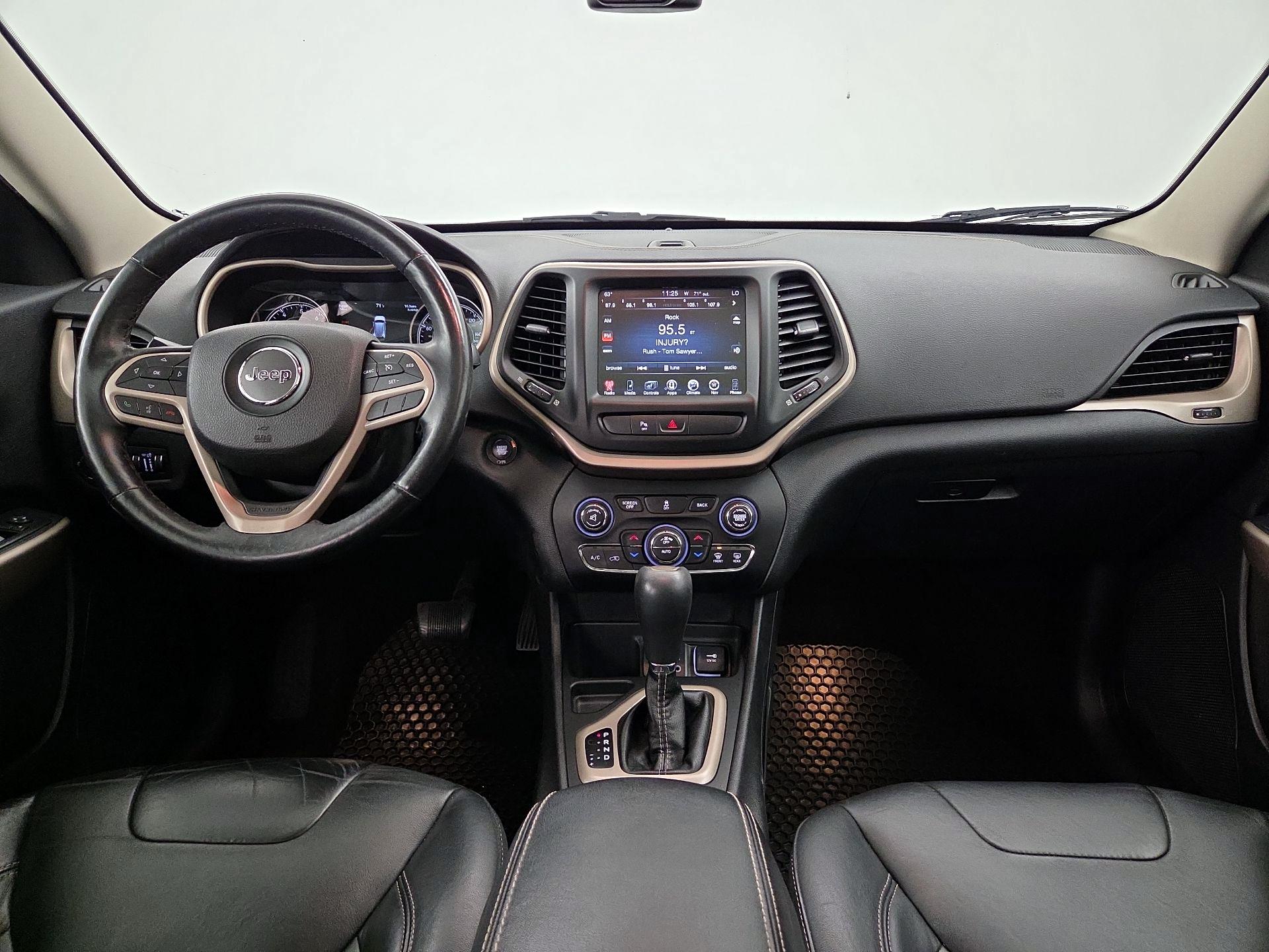 Thumbnail: 2017 Jeep Cherokee - 9