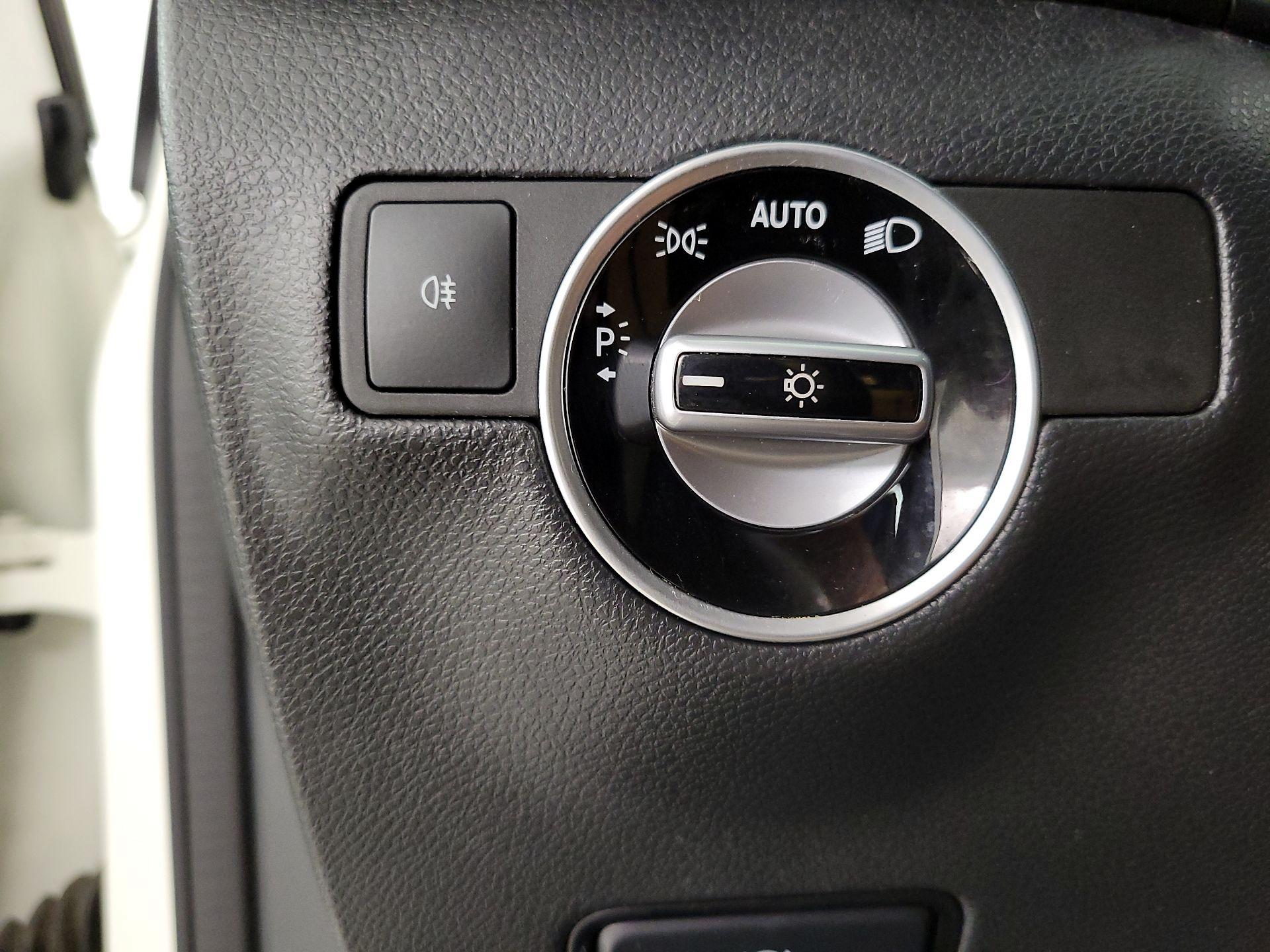 Thumbnail: 2017 Mercedes-Benz B-Class - 13