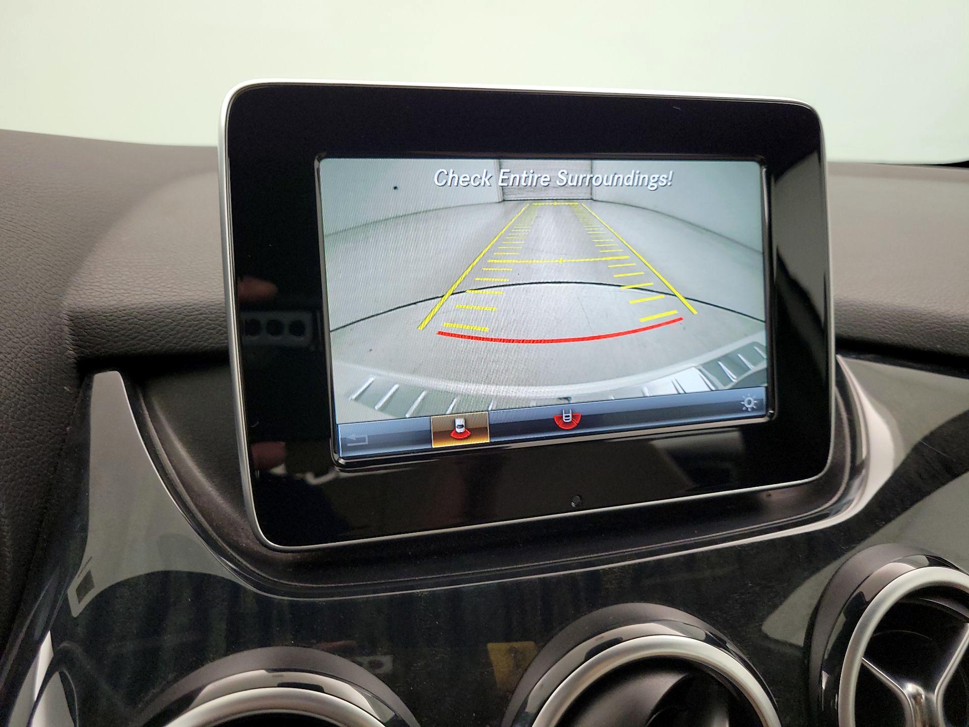 Thumbnail: 2017 Mercedes-Benz B-Class - 14