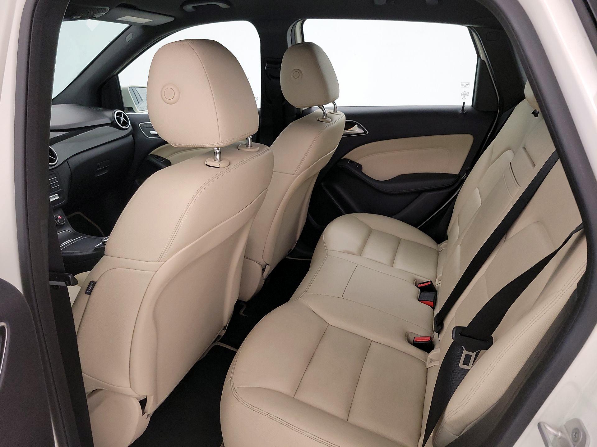 Thumbnail: 2017 Mercedes-Benz B-Class - 19