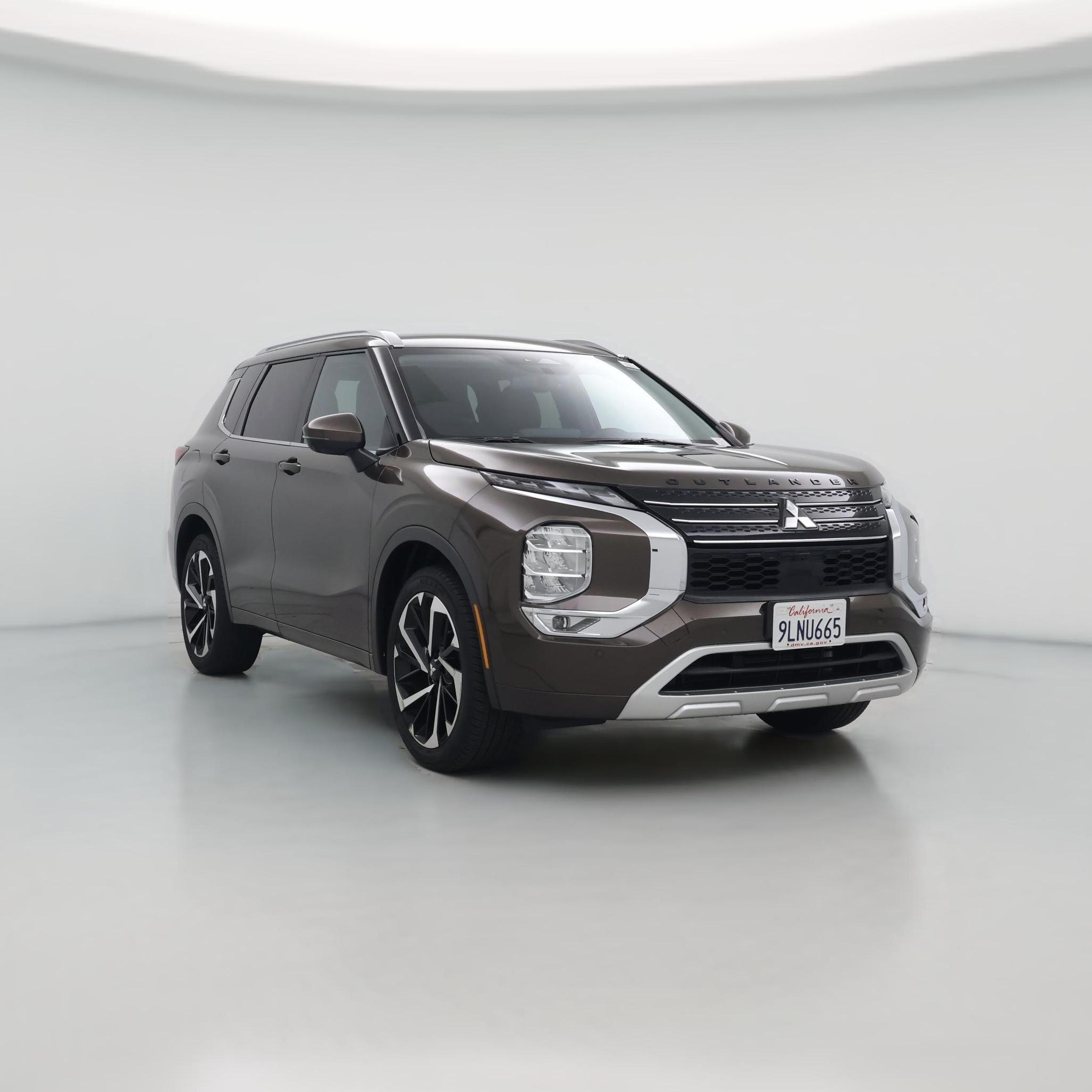Thumbnail: 2024 Mitsubishi Outlander - 1