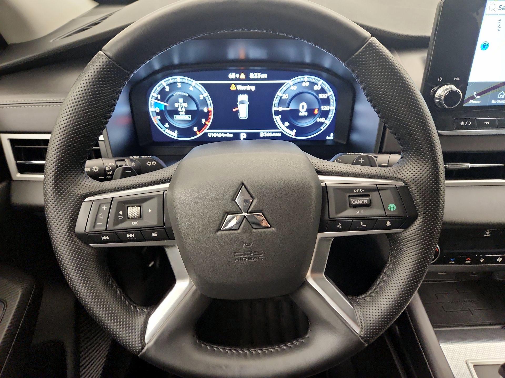 Thumbnail: 2024 Mitsubishi Outlander - 10