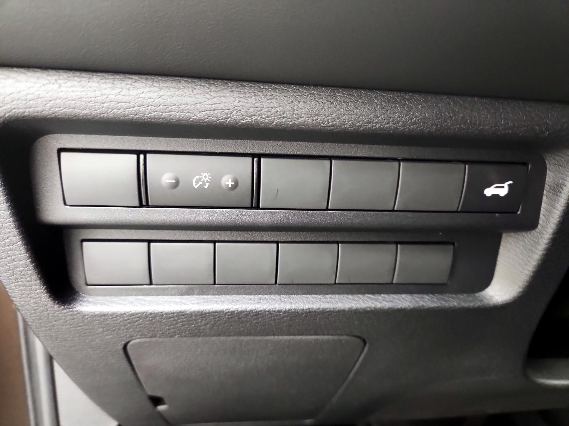 Thumbnail: 2024 Mitsubishi Outlander - 13