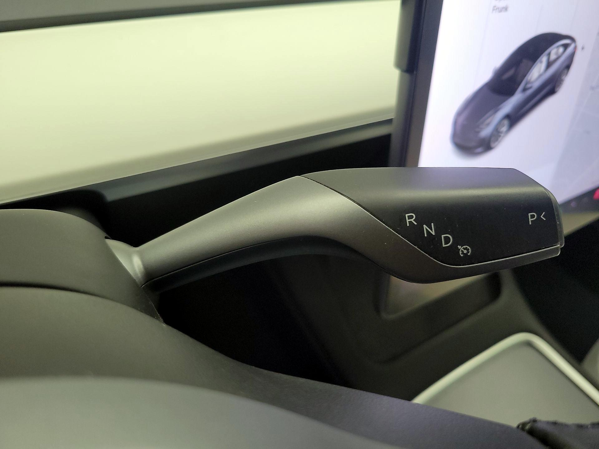 Thumbnail: 2021 Tesla Model 3 - 17