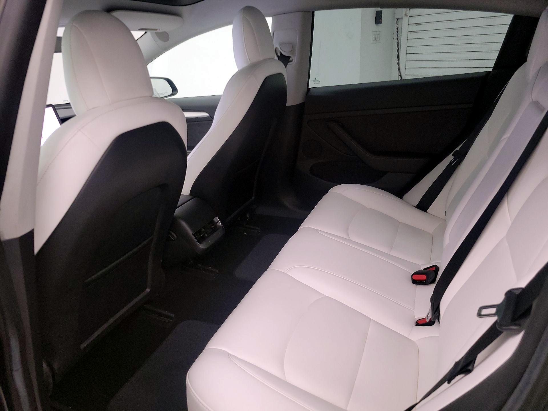 Thumbnail: 2021 Tesla Model 3 - 20