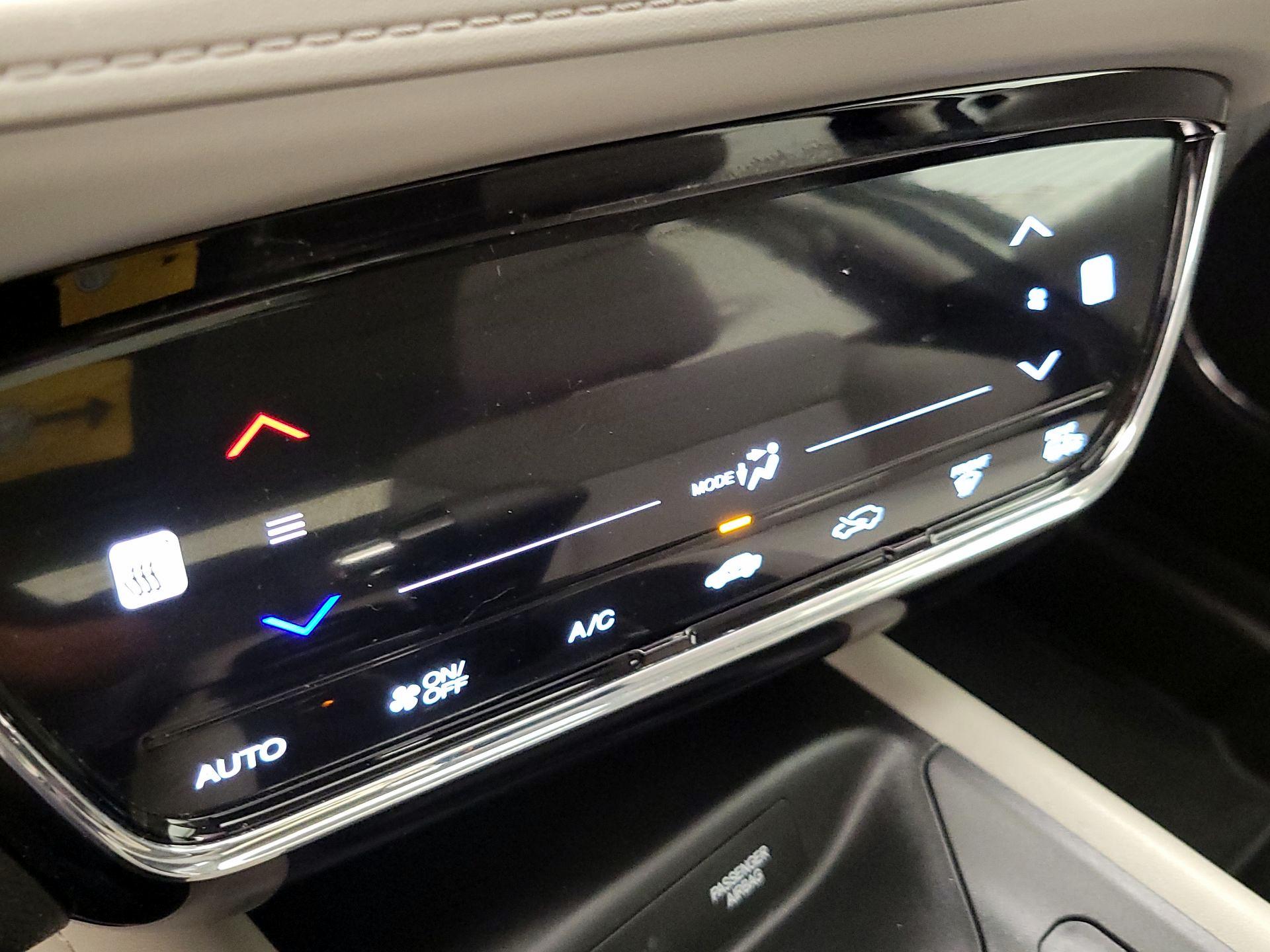 Thumbnail: 2016 Honda HR-V - 16