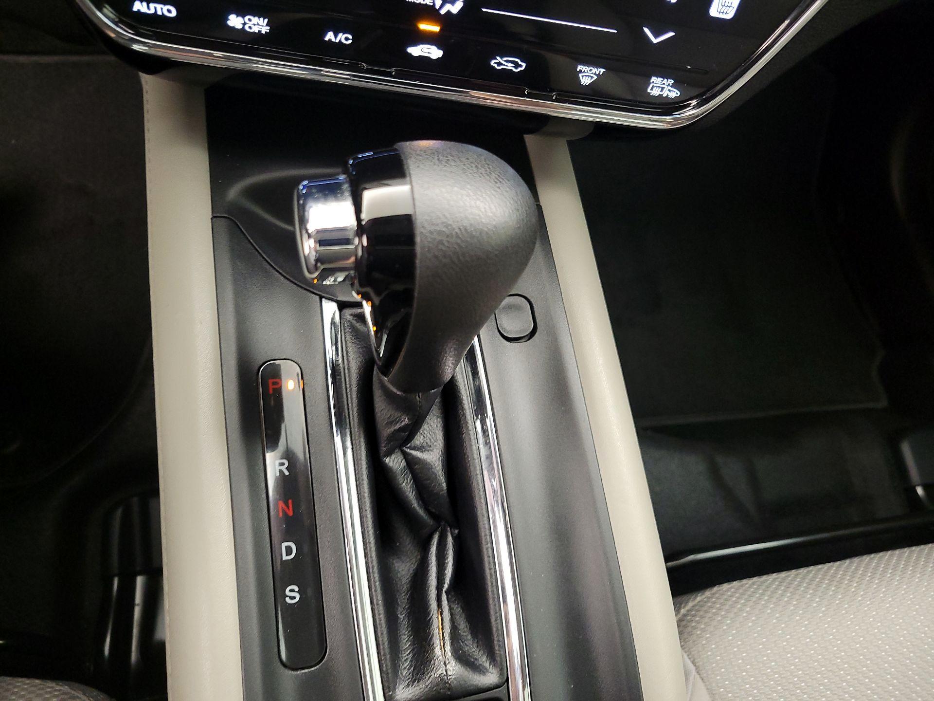 Thumbnail: 2016 Honda HR-V - 17