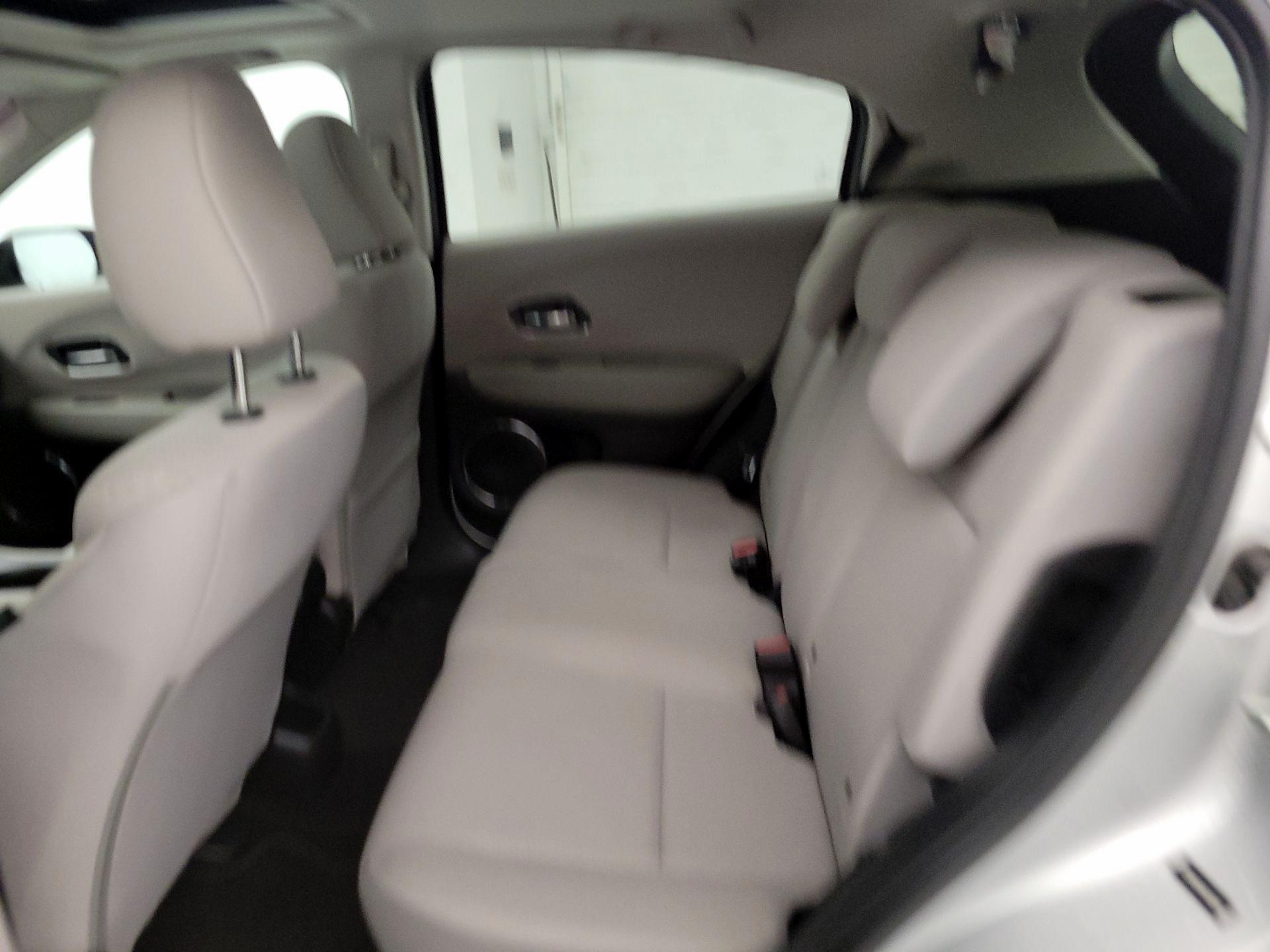 Thumbnail: 2016 Honda HR-V - 19