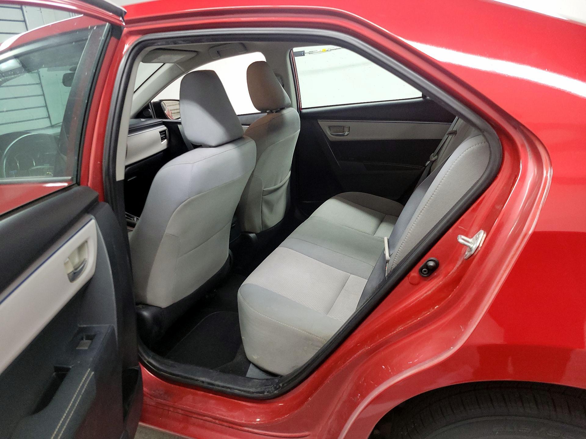 Thumbnail: 2015 Toyota Corolla - 19