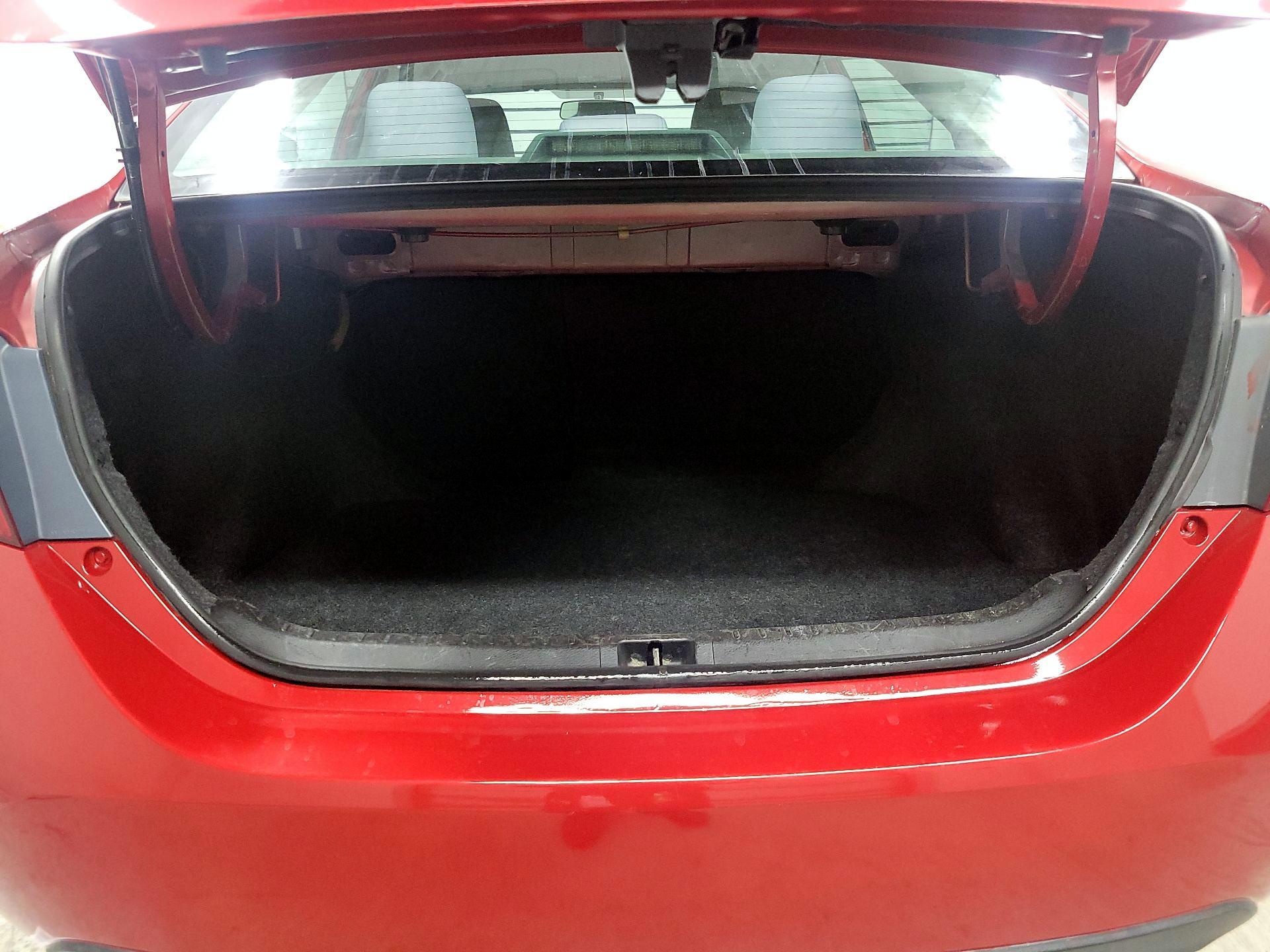 Thumbnail: 2015 Toyota Corolla - 20