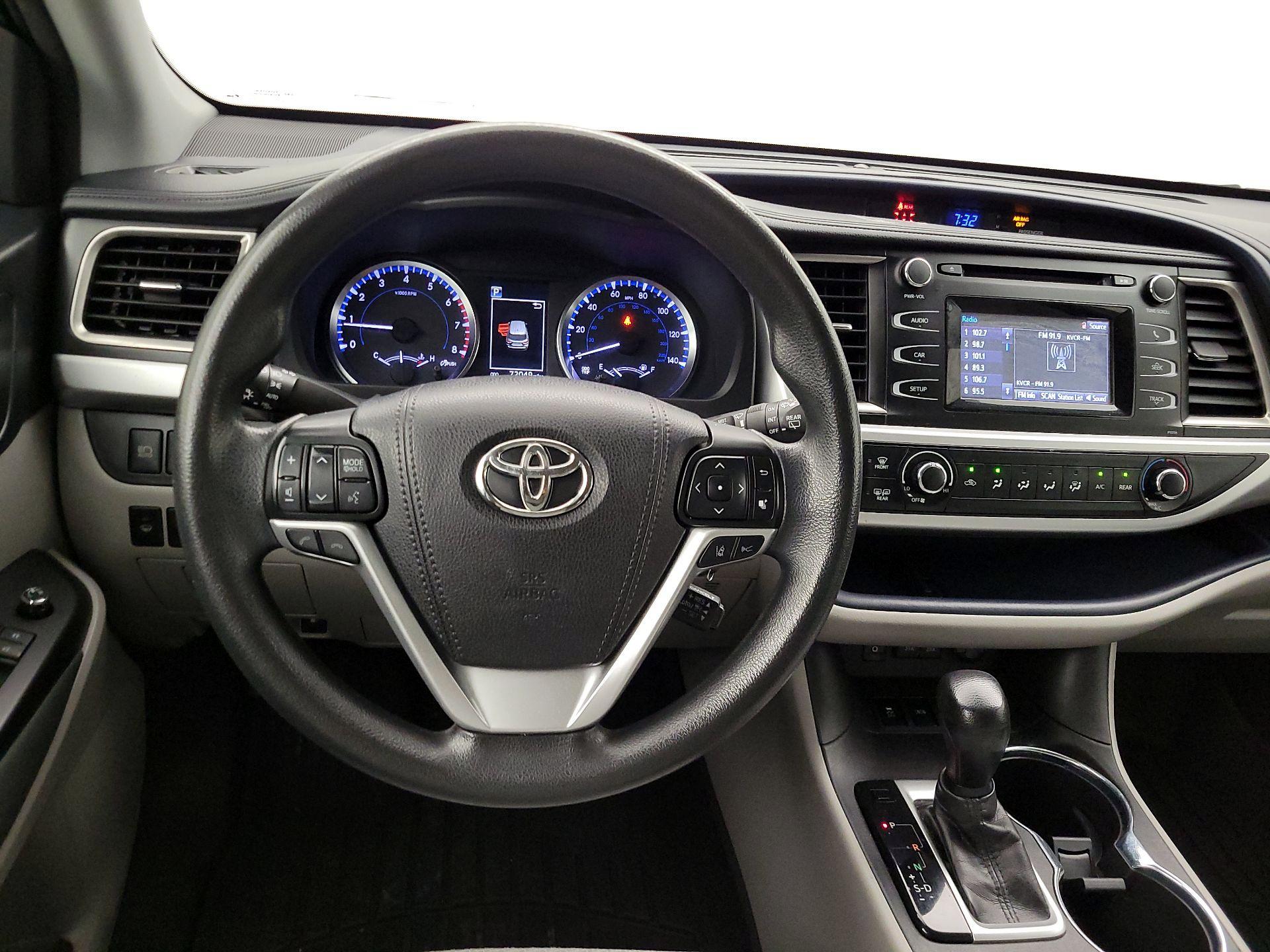 Thumbnail: 2018 Toyota Highlander - 10