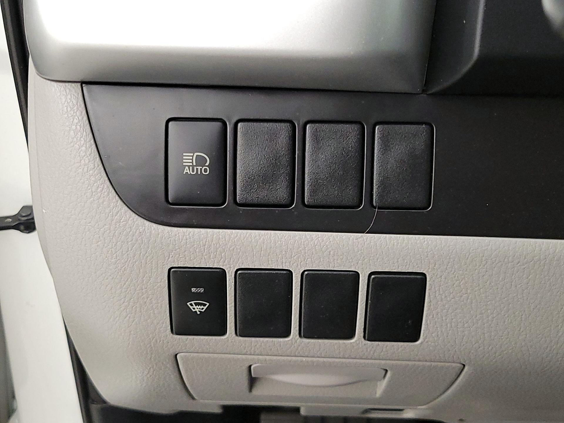 Thumbnail: 2018 Toyota Highlander - 13