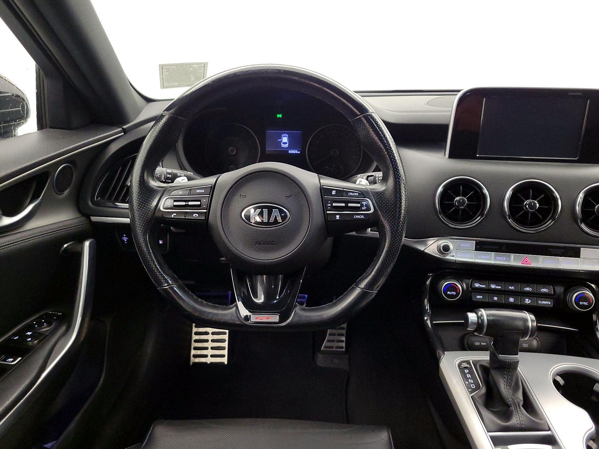 Thumbnail: 2018 Kia Stinger - 10