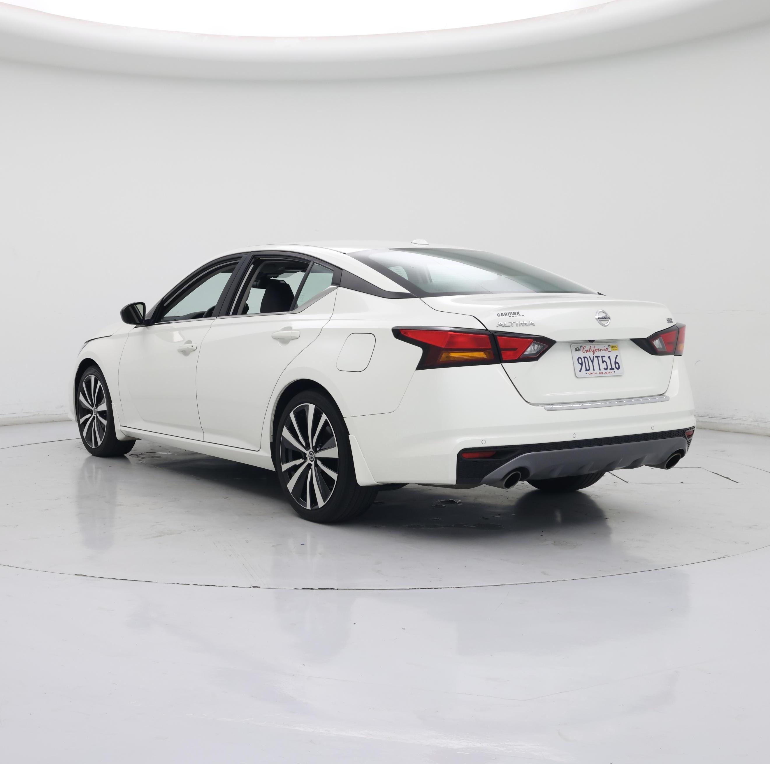 Thumbnail: 2022 Nissan Altima - 2