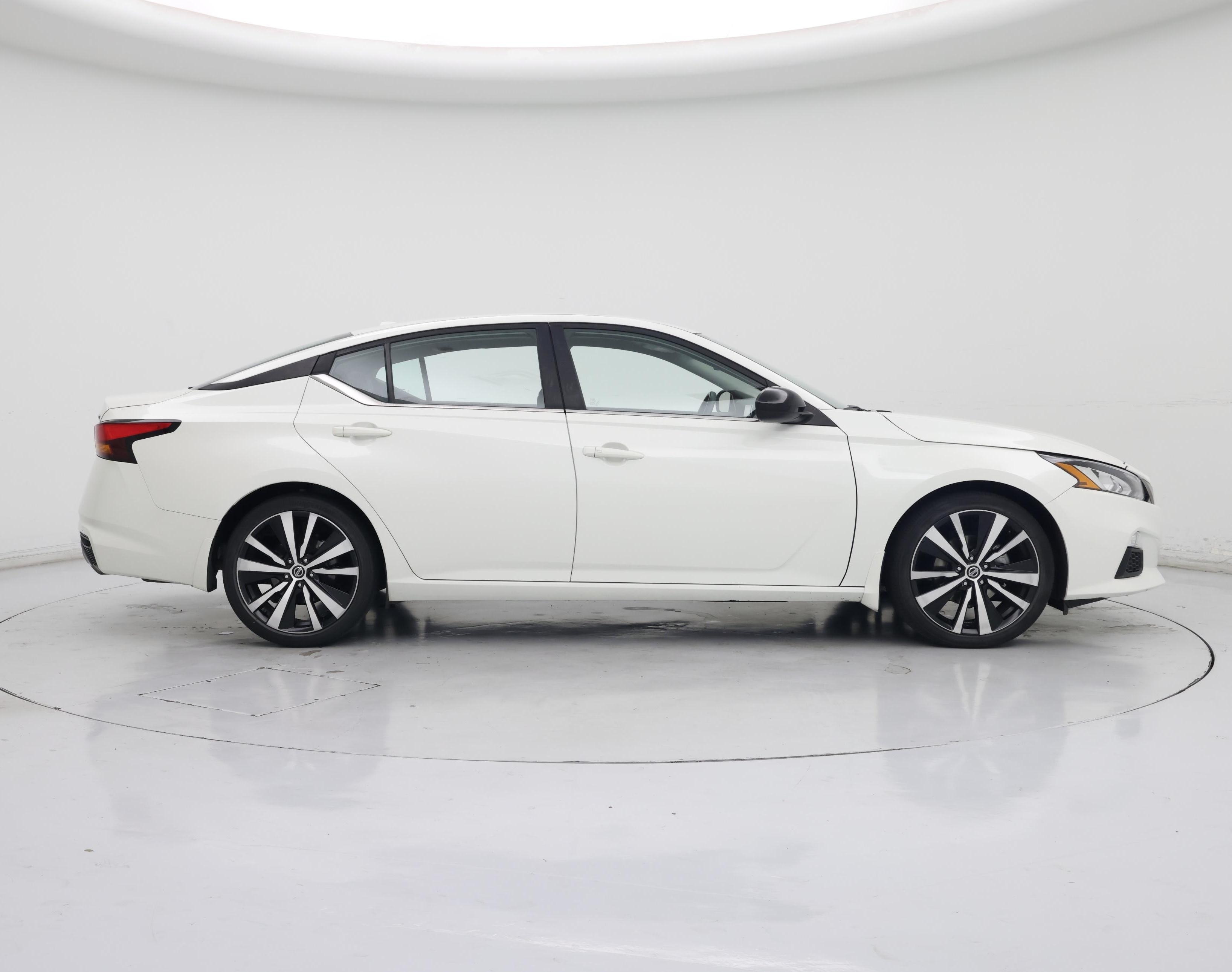 Thumbnail: 2022 Nissan Altima - 7