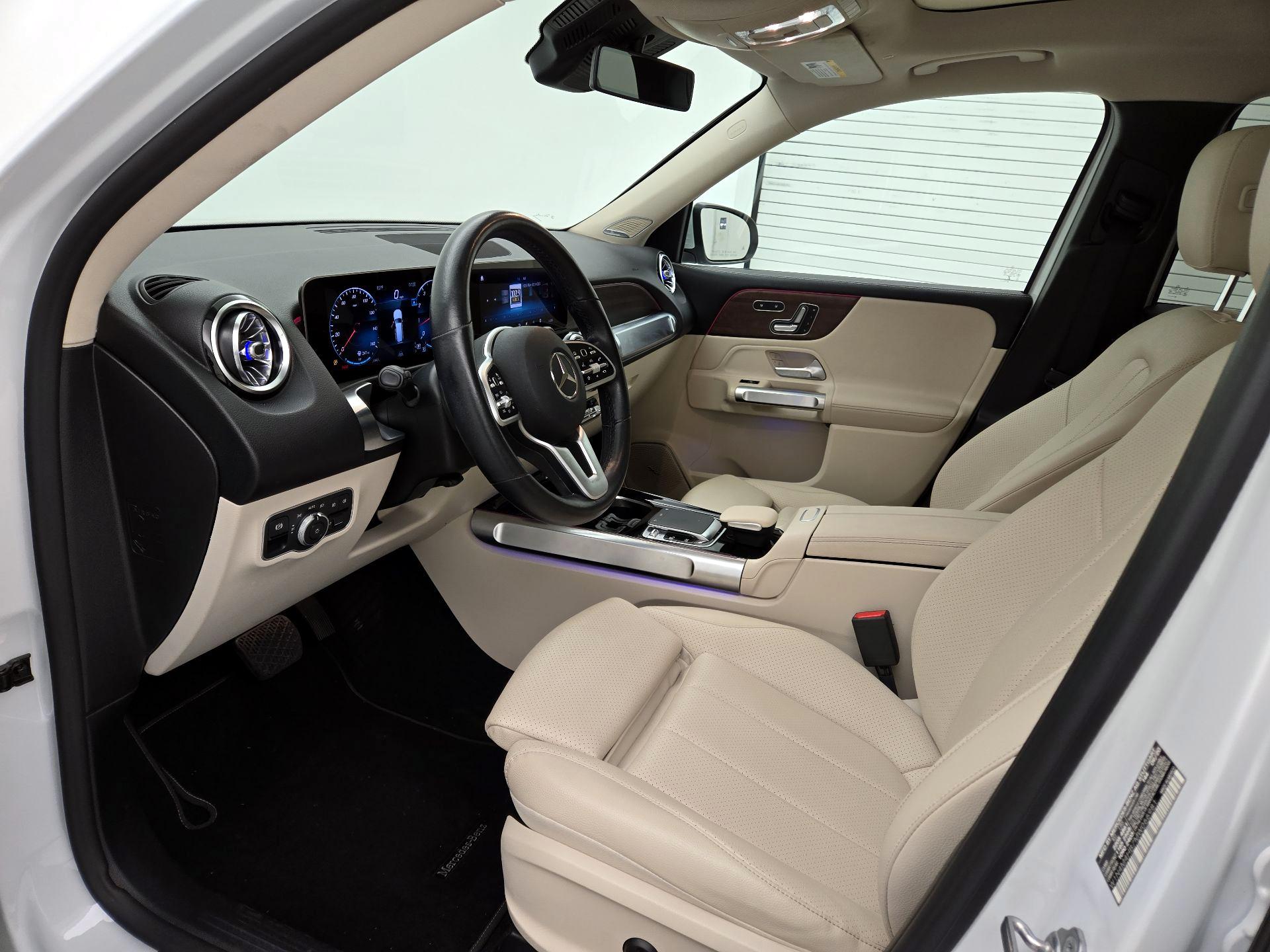 Thumbnail: 2021 Mercedes-Benz GLB - 11