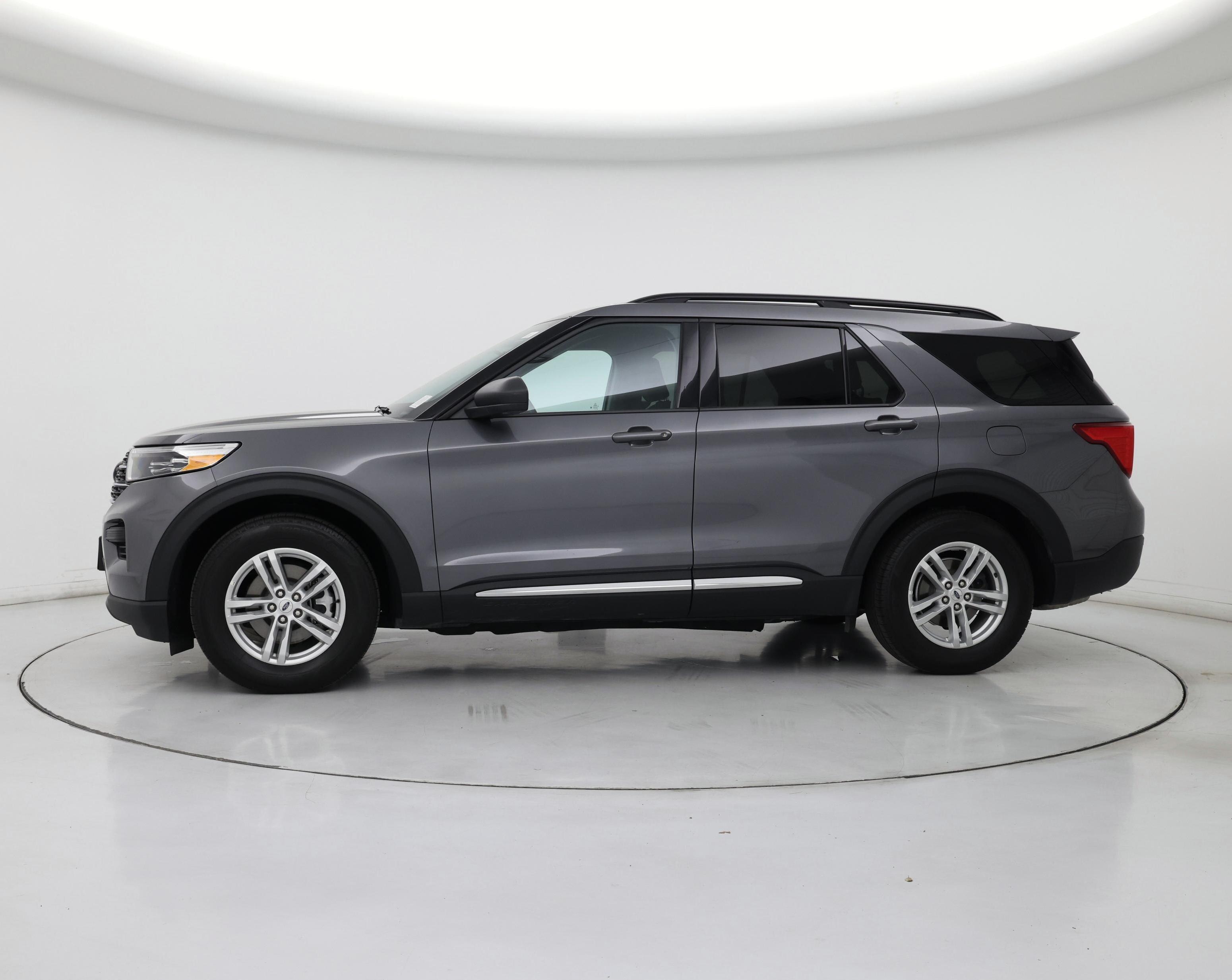 Thumbnail: 2021 Ford Explorer - 3