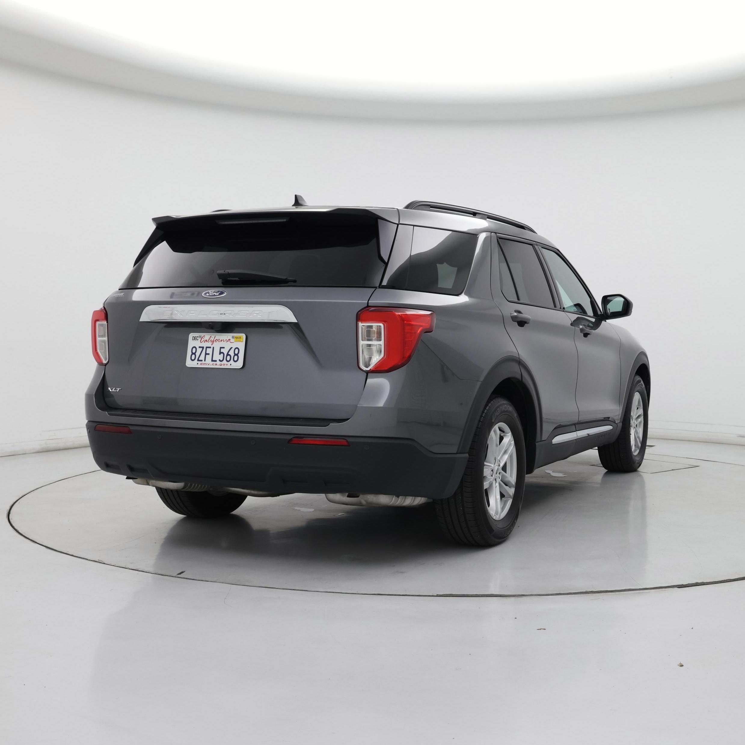 Thumbnail: 2021 Ford Explorer - 8