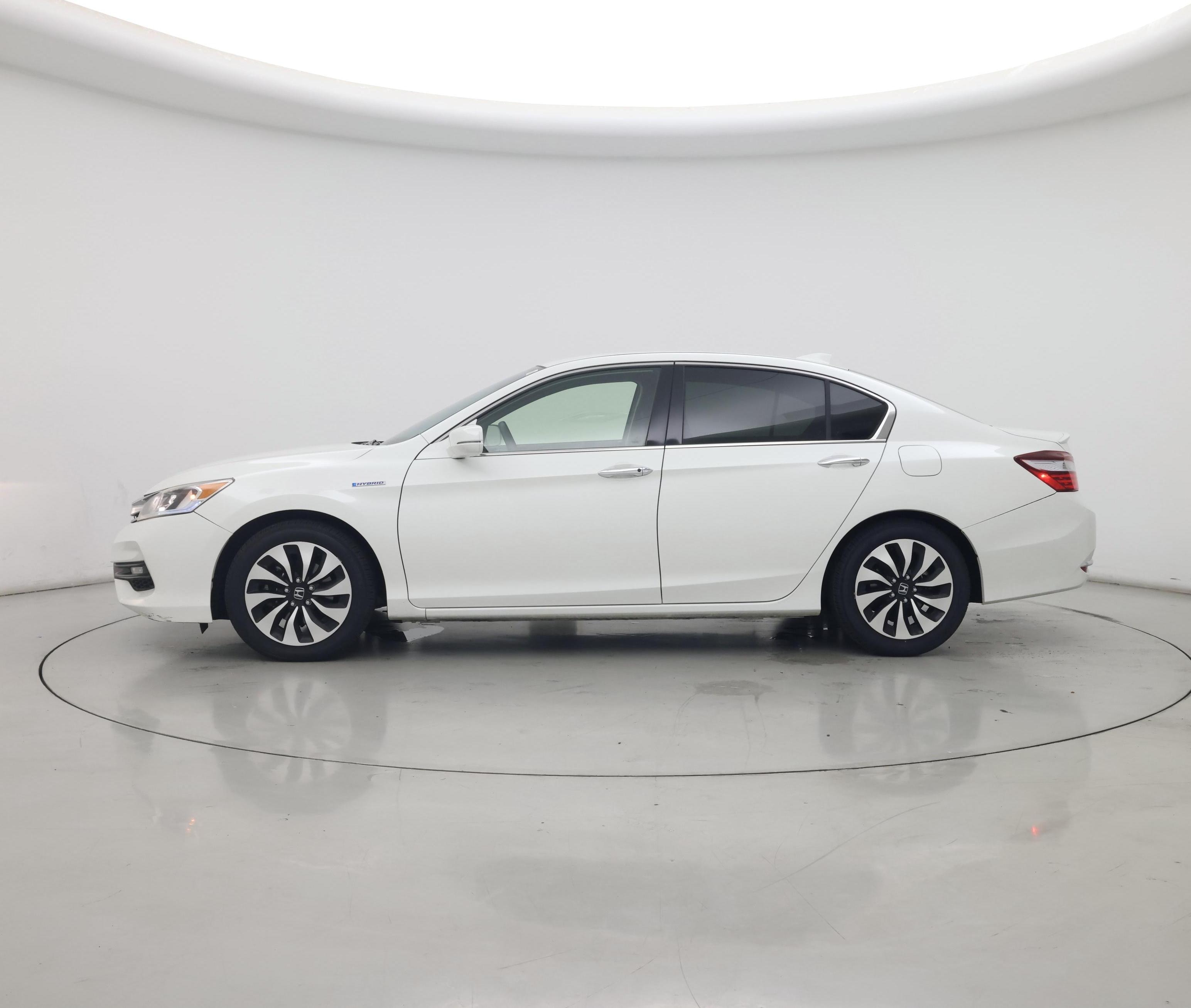 Thumbnail: 2017 Honda Accord - 3
