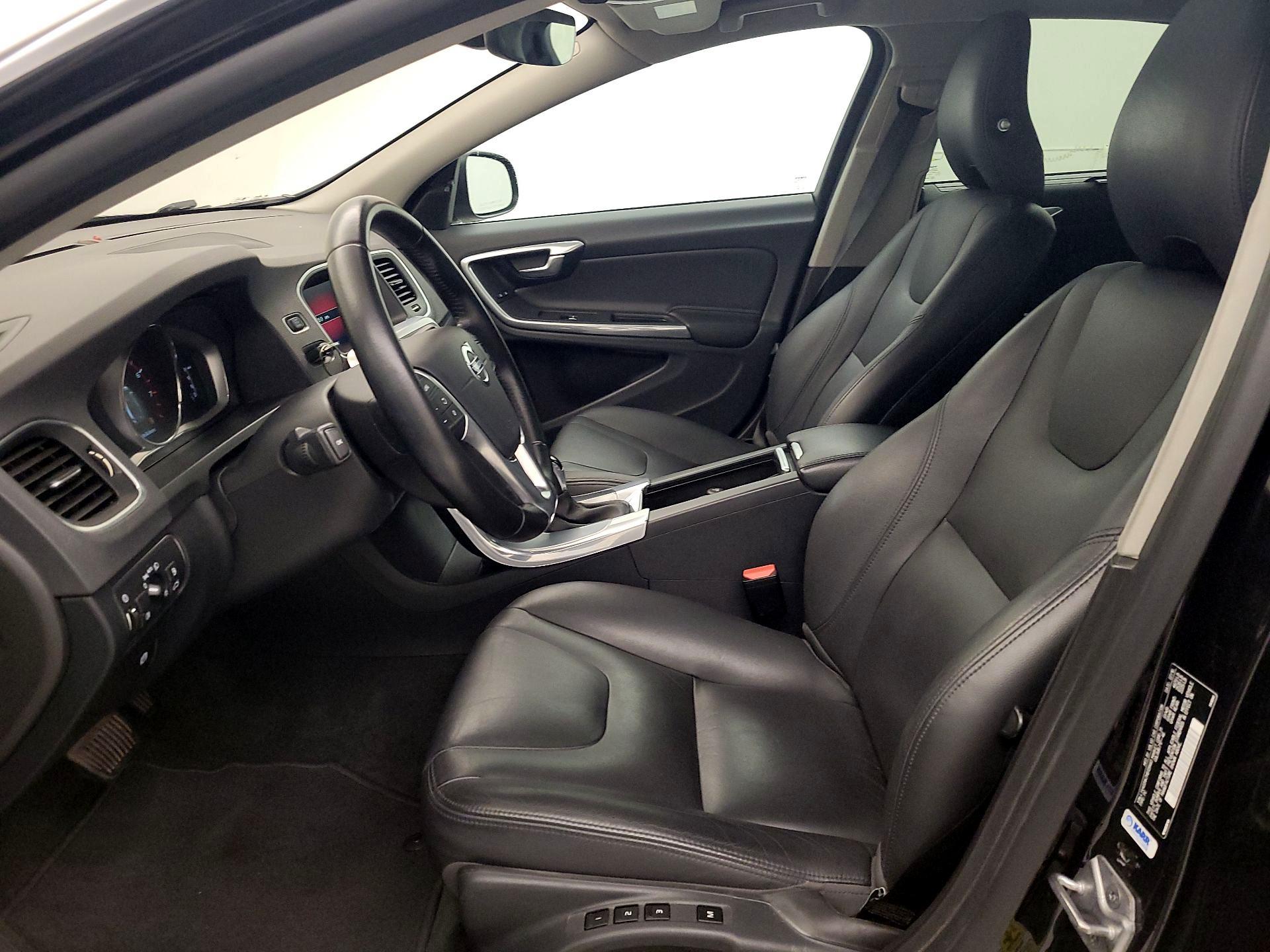 Thumbnail: 2017 Volvo S60 - 11