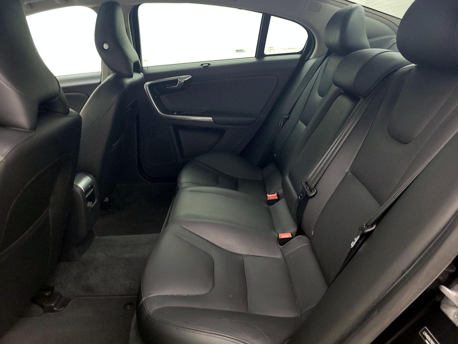 Thumbnail: 2017 Volvo S60 - 20