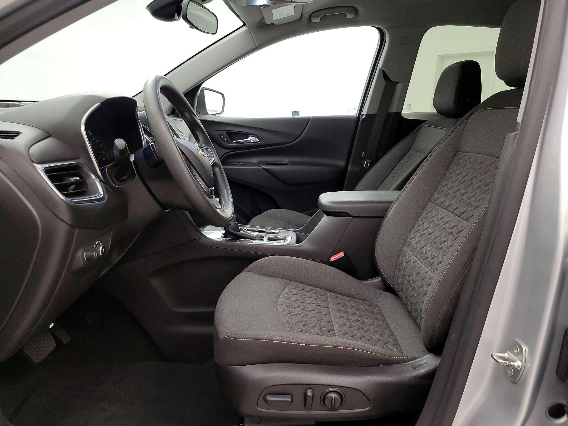 Thumbnail: 2022 Chevrolet Equinox - 11