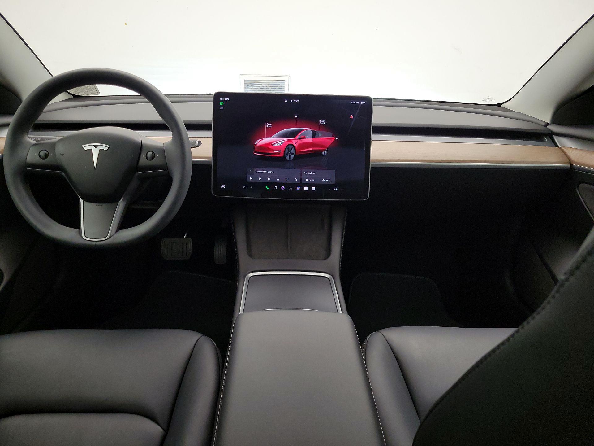 Thumbnail: 2023 Tesla Model 3 - 9