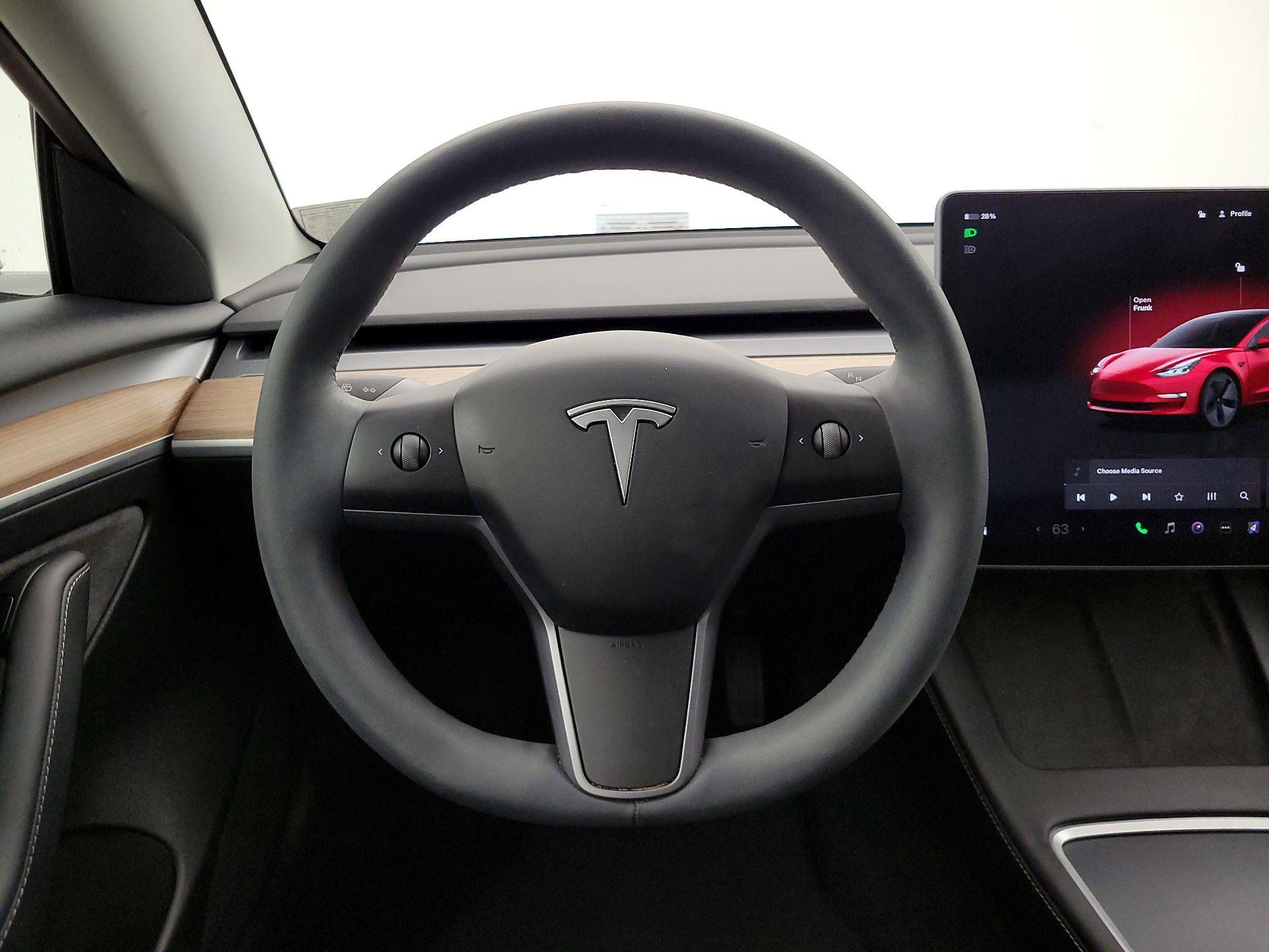 Thumbnail: 2023 Tesla Model 3 - 10