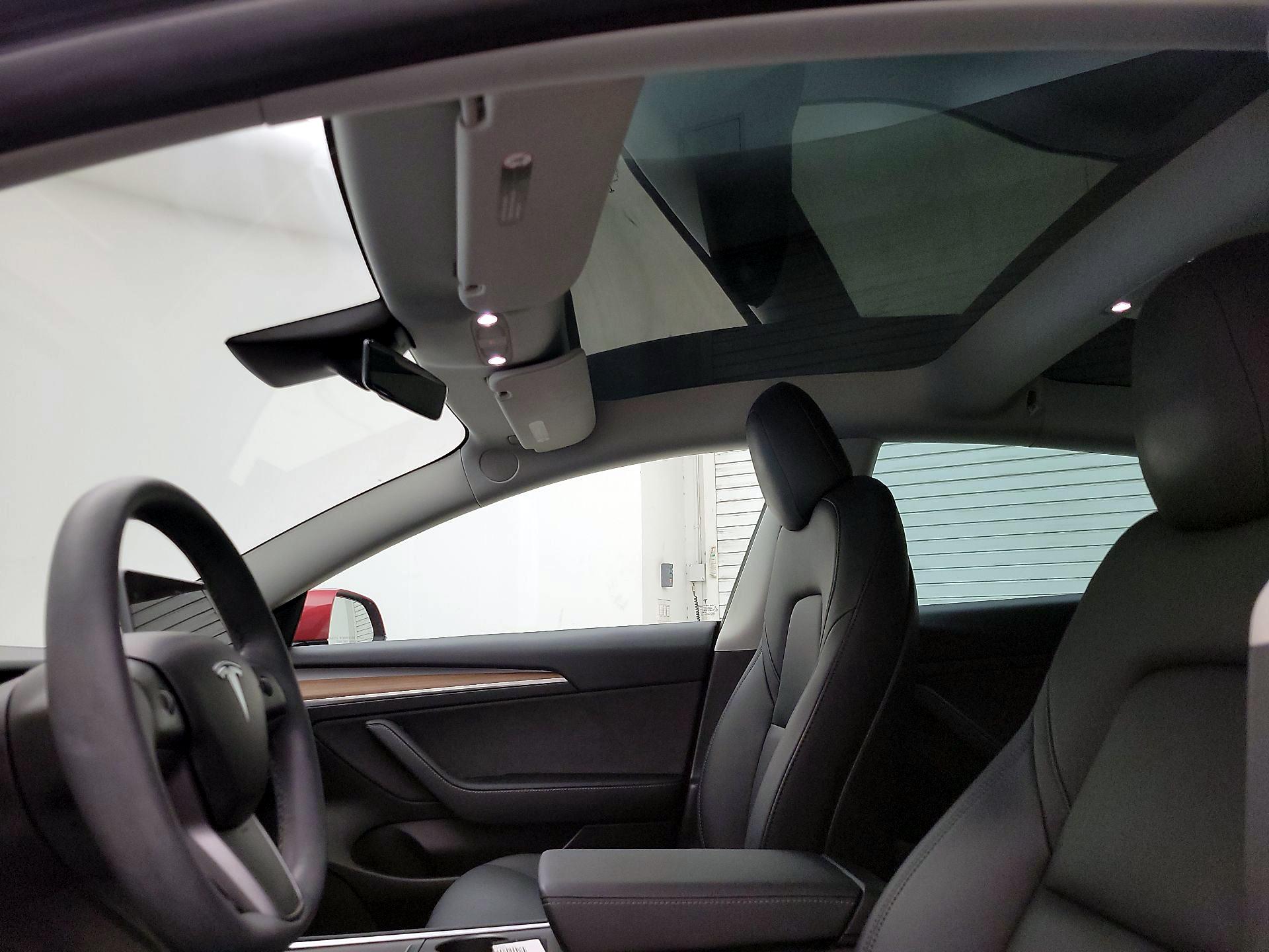 Thumbnail: 2023 Tesla Model 3 - 19