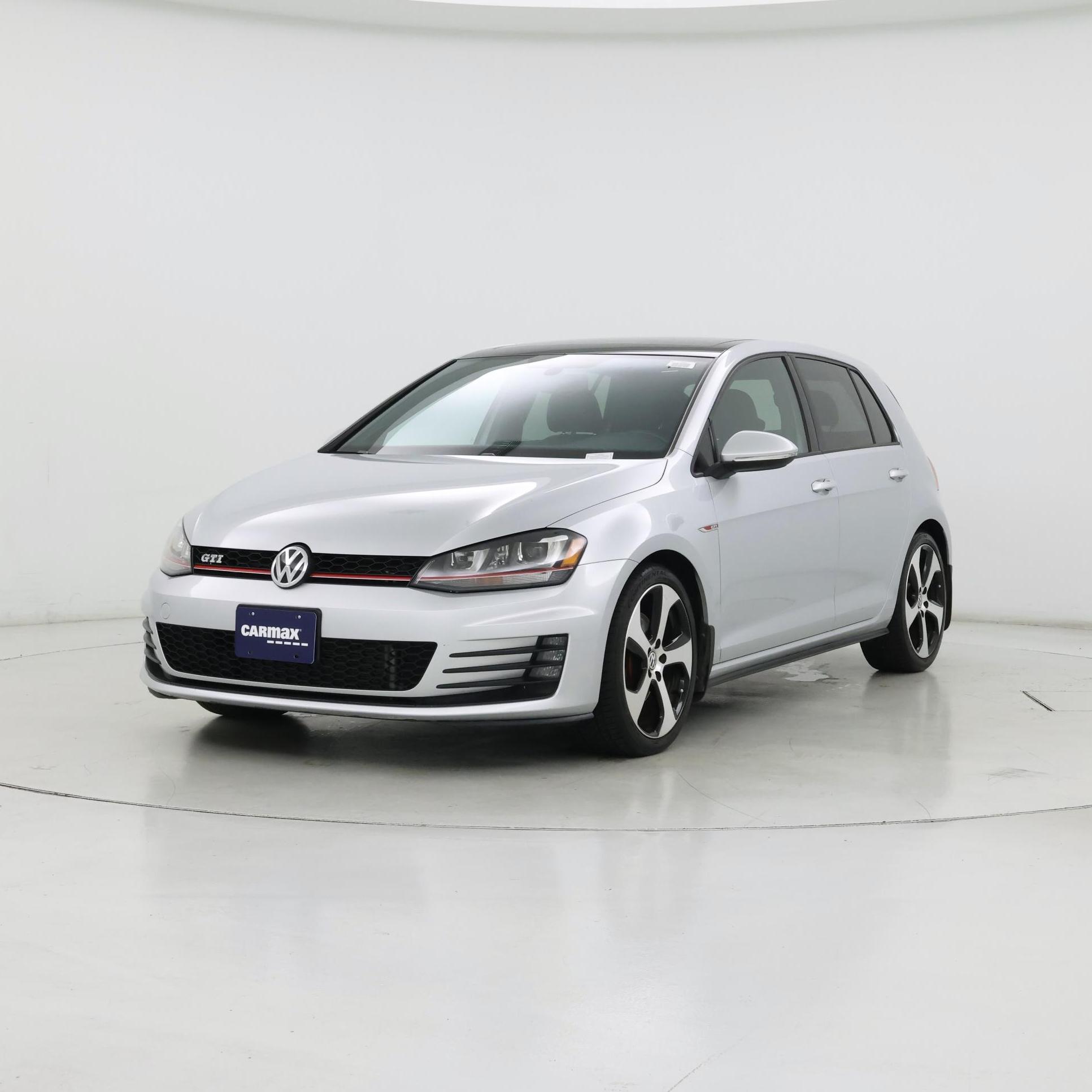 Thumbnail: 2015 Volkswagen Golf - 4