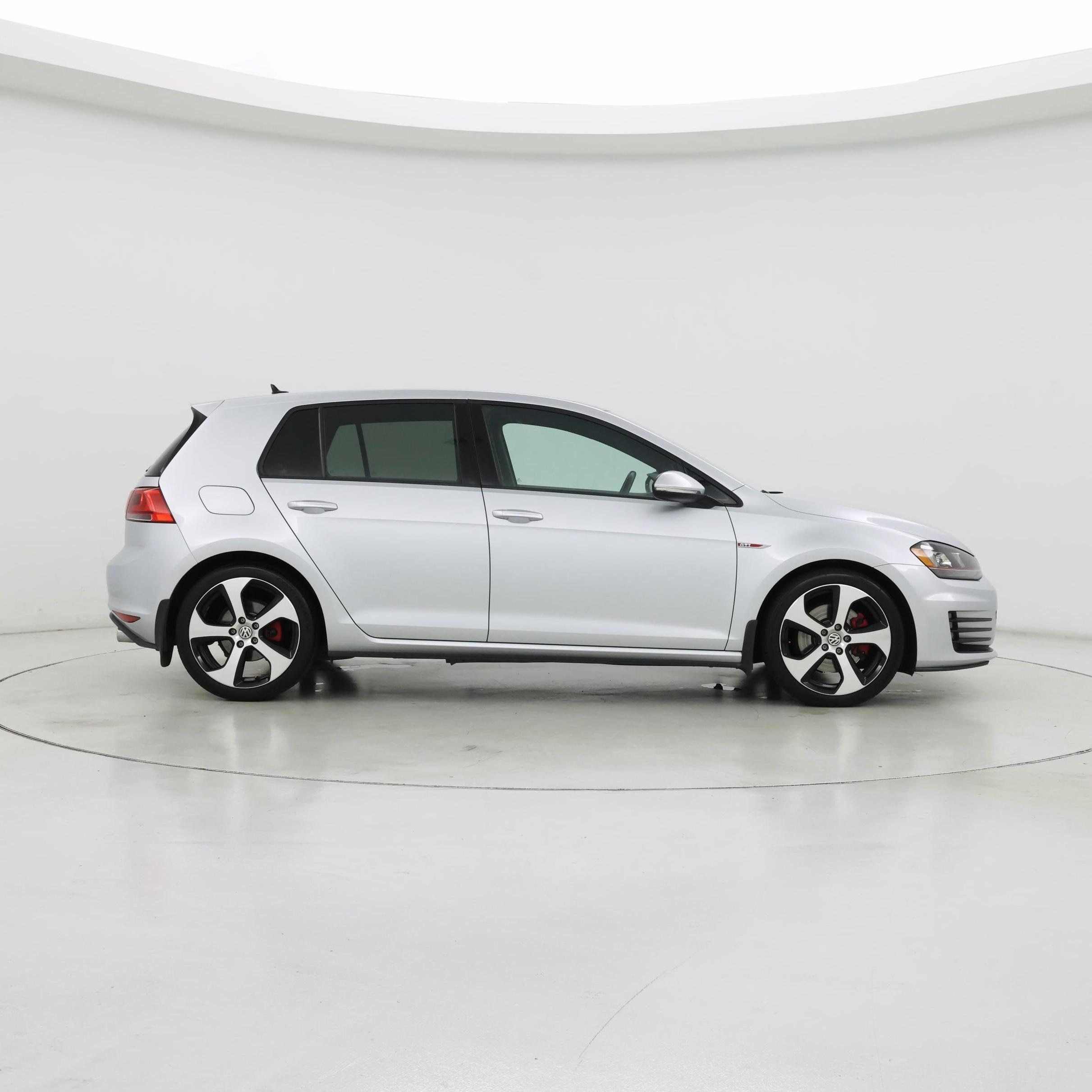Thumbnail: 2015 Volkswagen Golf - 7
