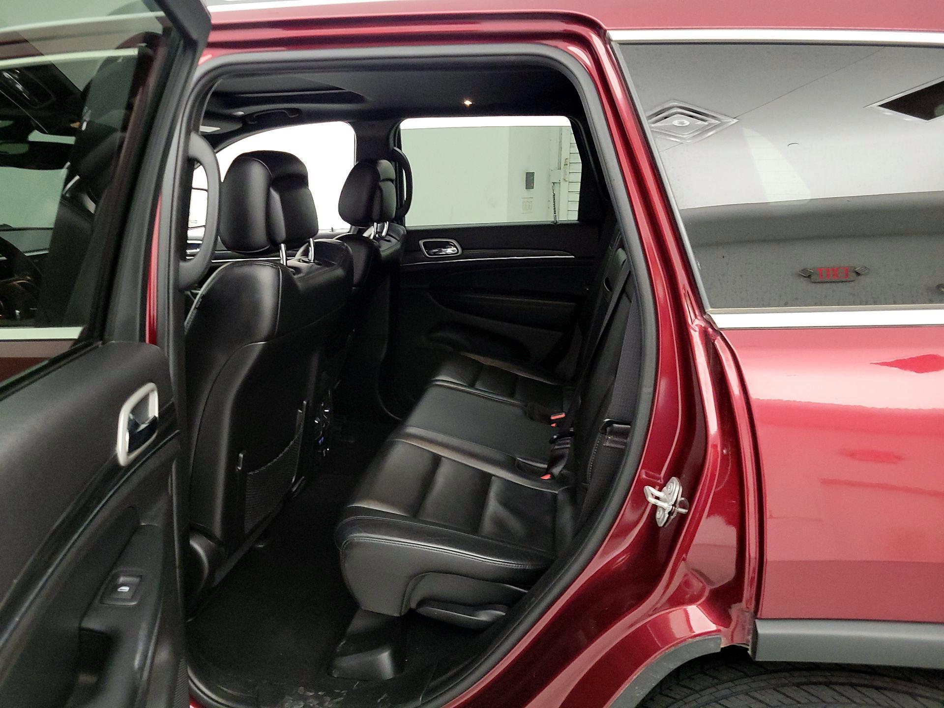 Thumbnail: 2021 Jeep Grand Cherokee - 17