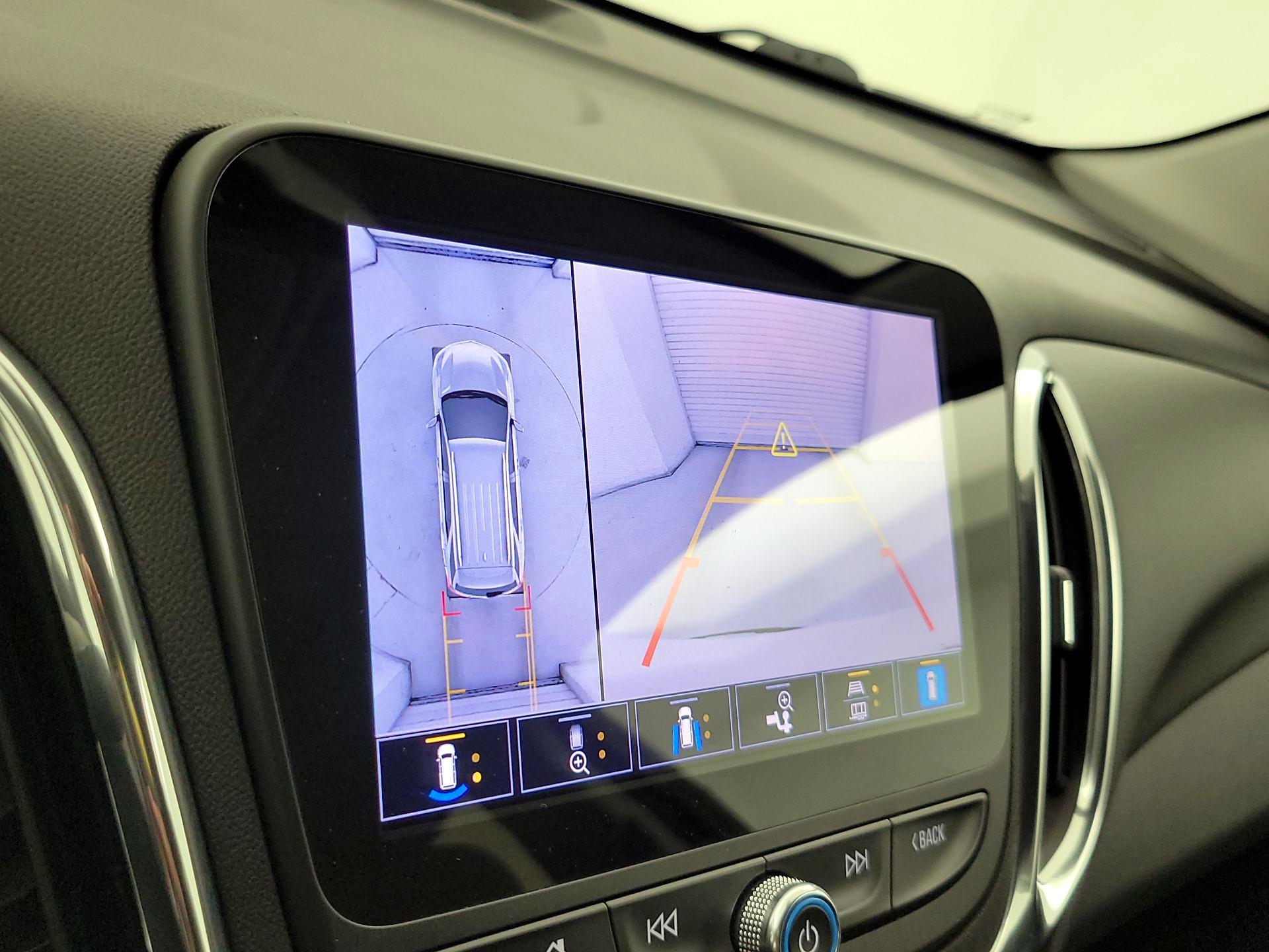 Thumbnail: 2022 Chevrolet Equinox - 14