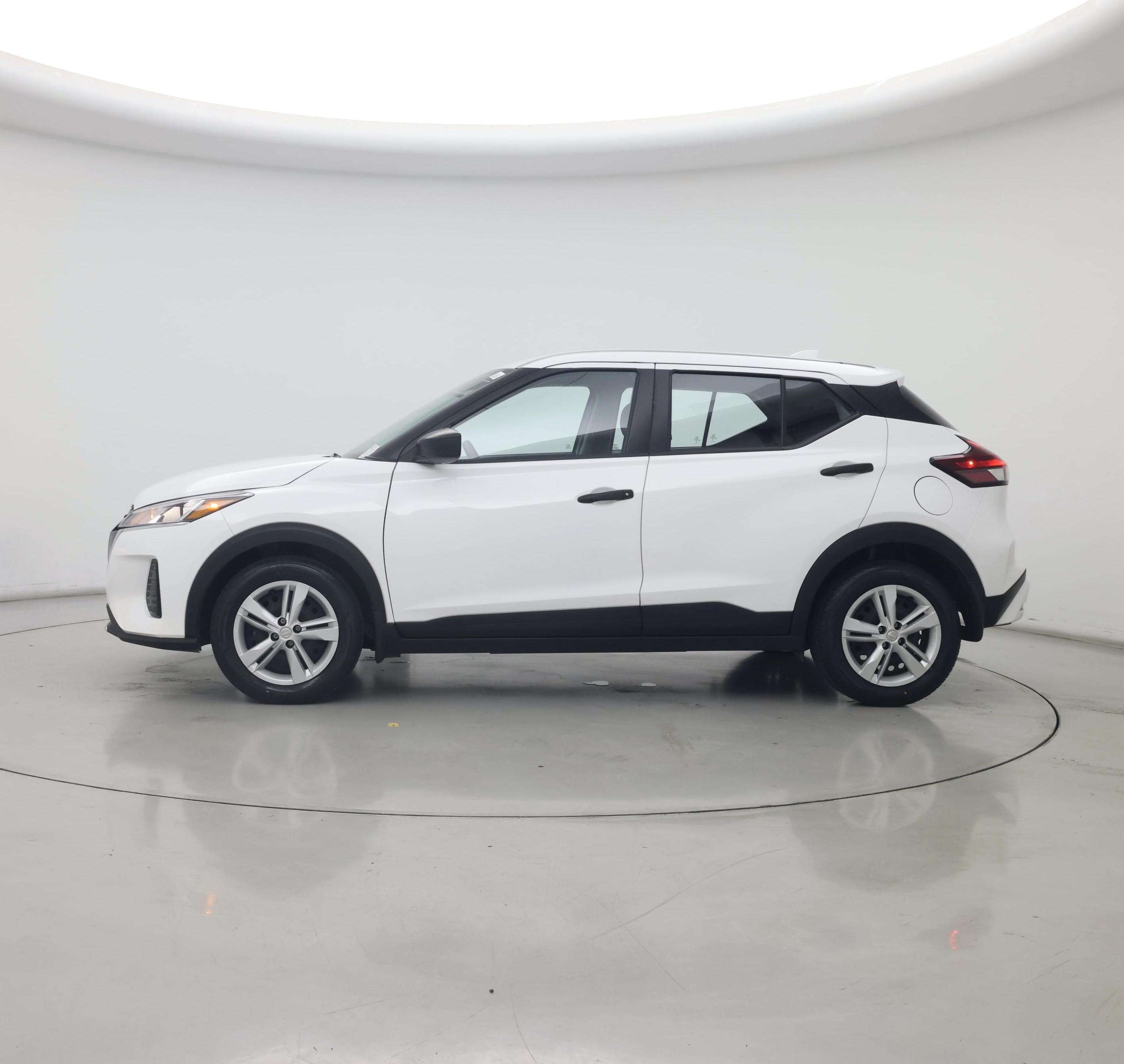 Thumbnail: 2024 Nissan Kicks - 3