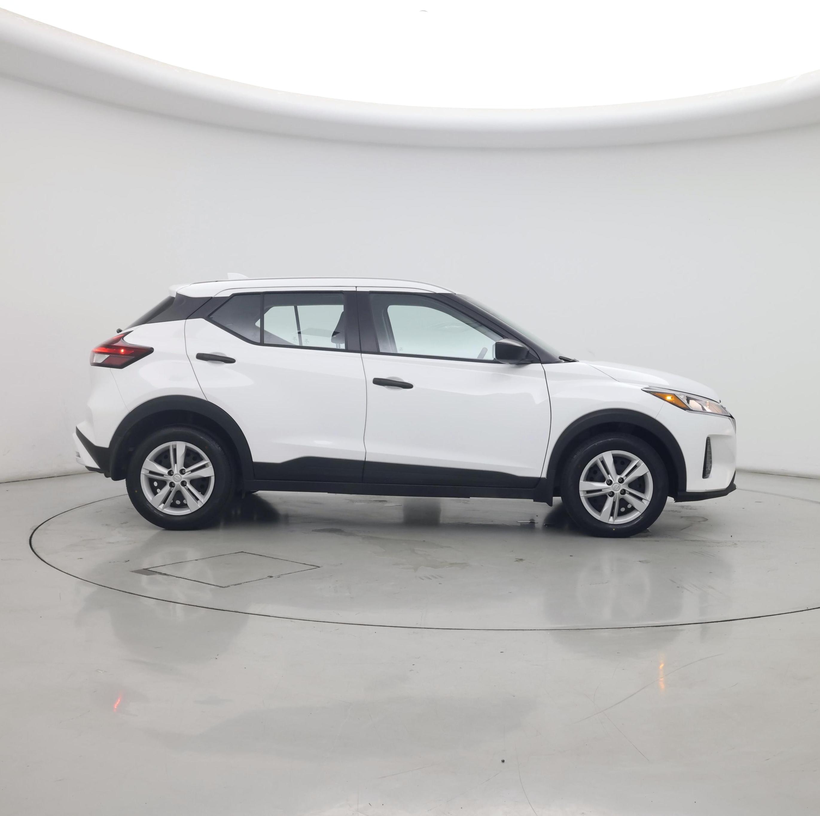 Thumbnail: 2024 Nissan Kicks - 7