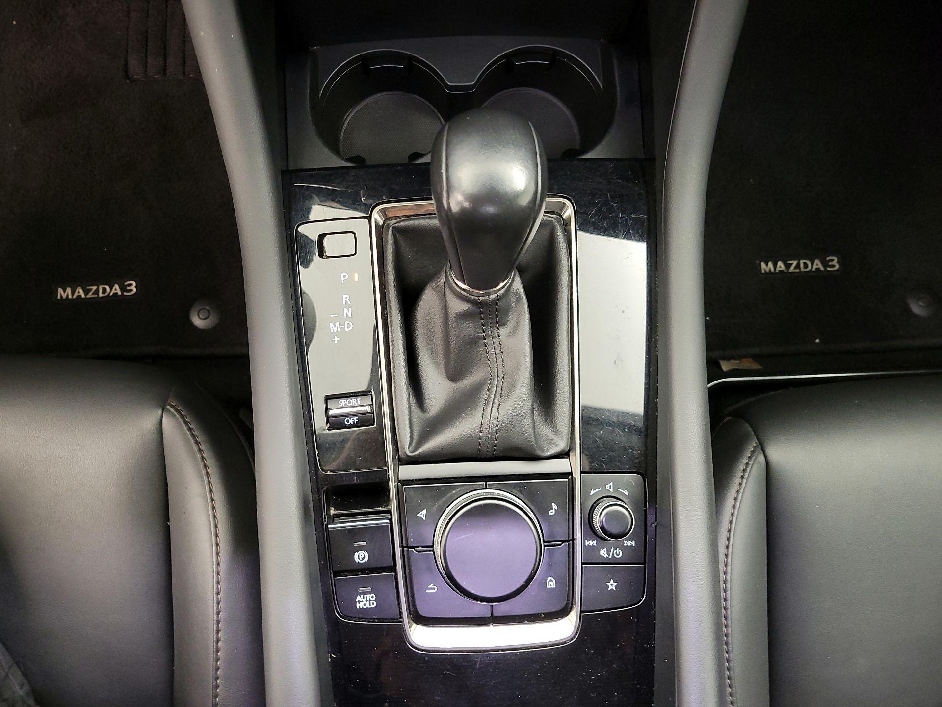 Thumbnail: 2019 Mazda Mazda3 - 17