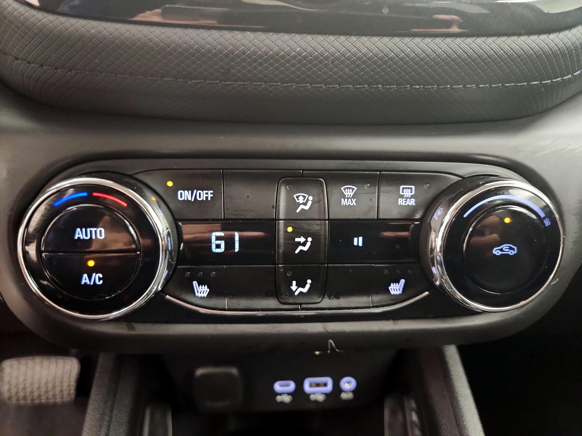 Thumbnail: 2022 Chevrolet TrailBlazer - 16