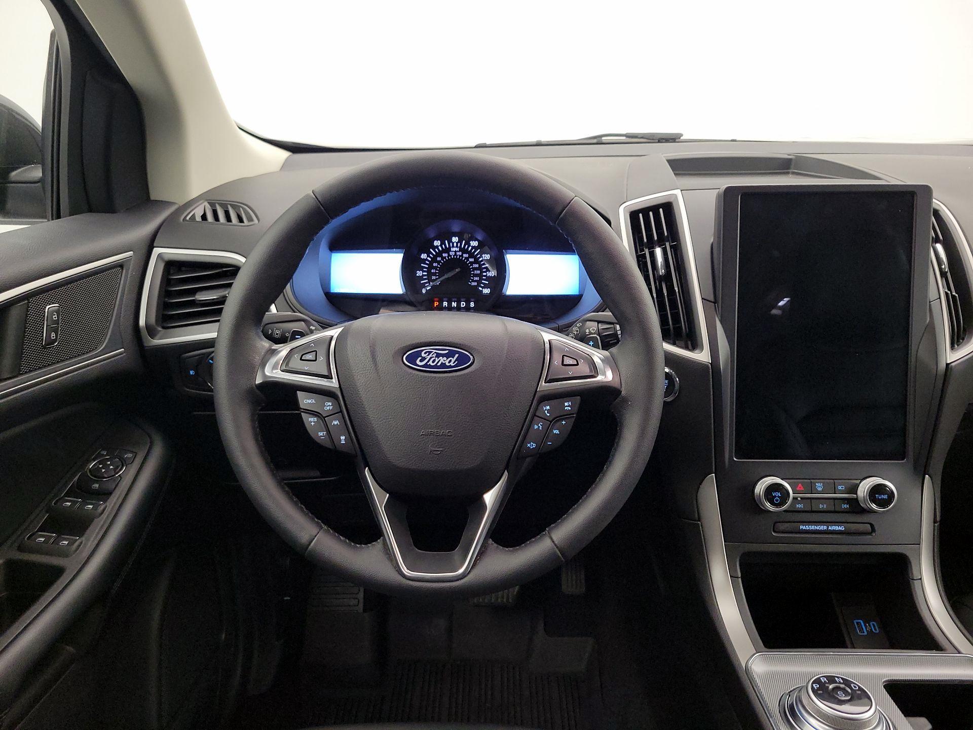 Thumbnail: 2022 Ford Edge - 10