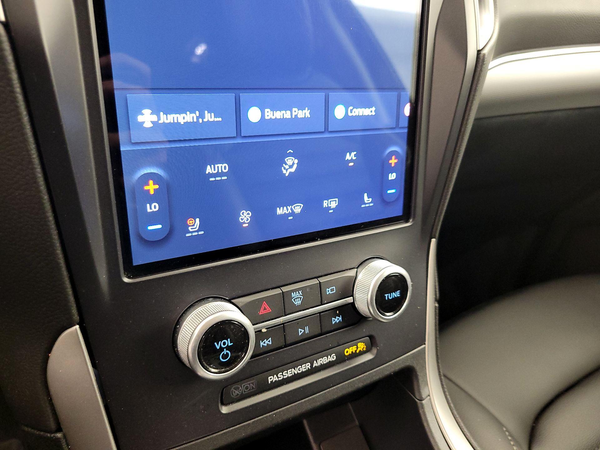 Thumbnail: 2022 Ford Edge - 16