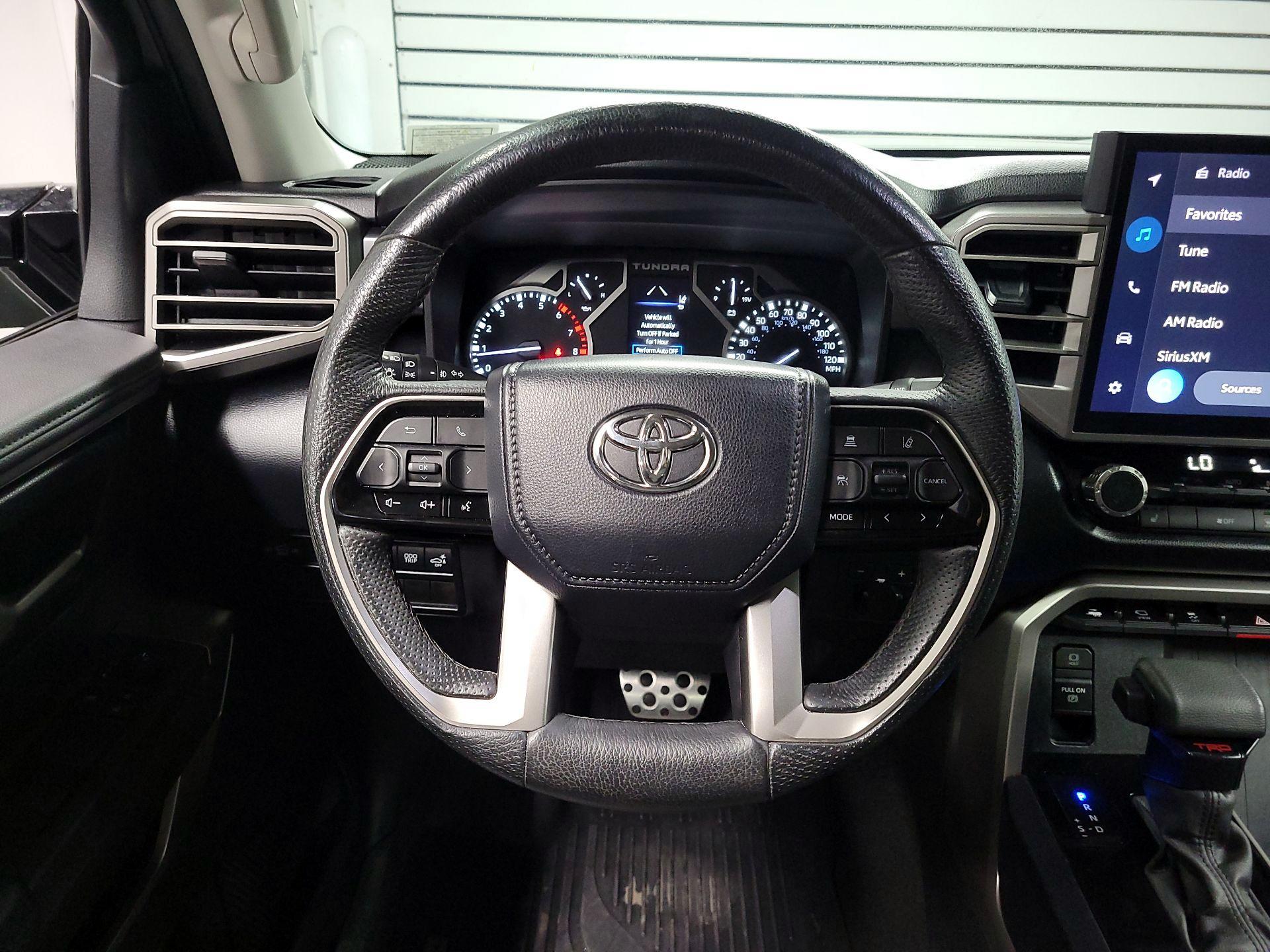 Thumbnail: 2022 Toyota Tundra - 10