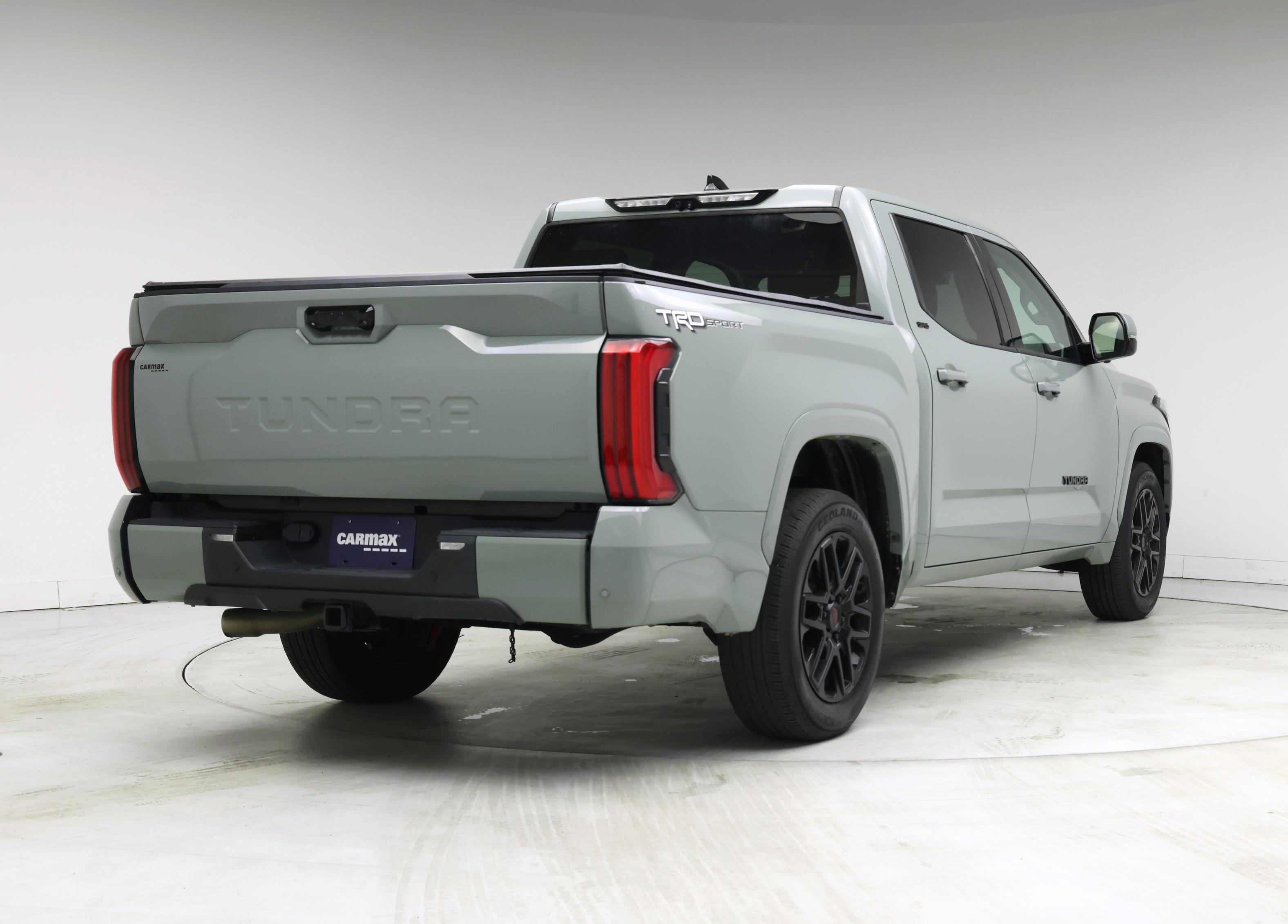 Thumbnail: 2022 Toyota Tundra - 8