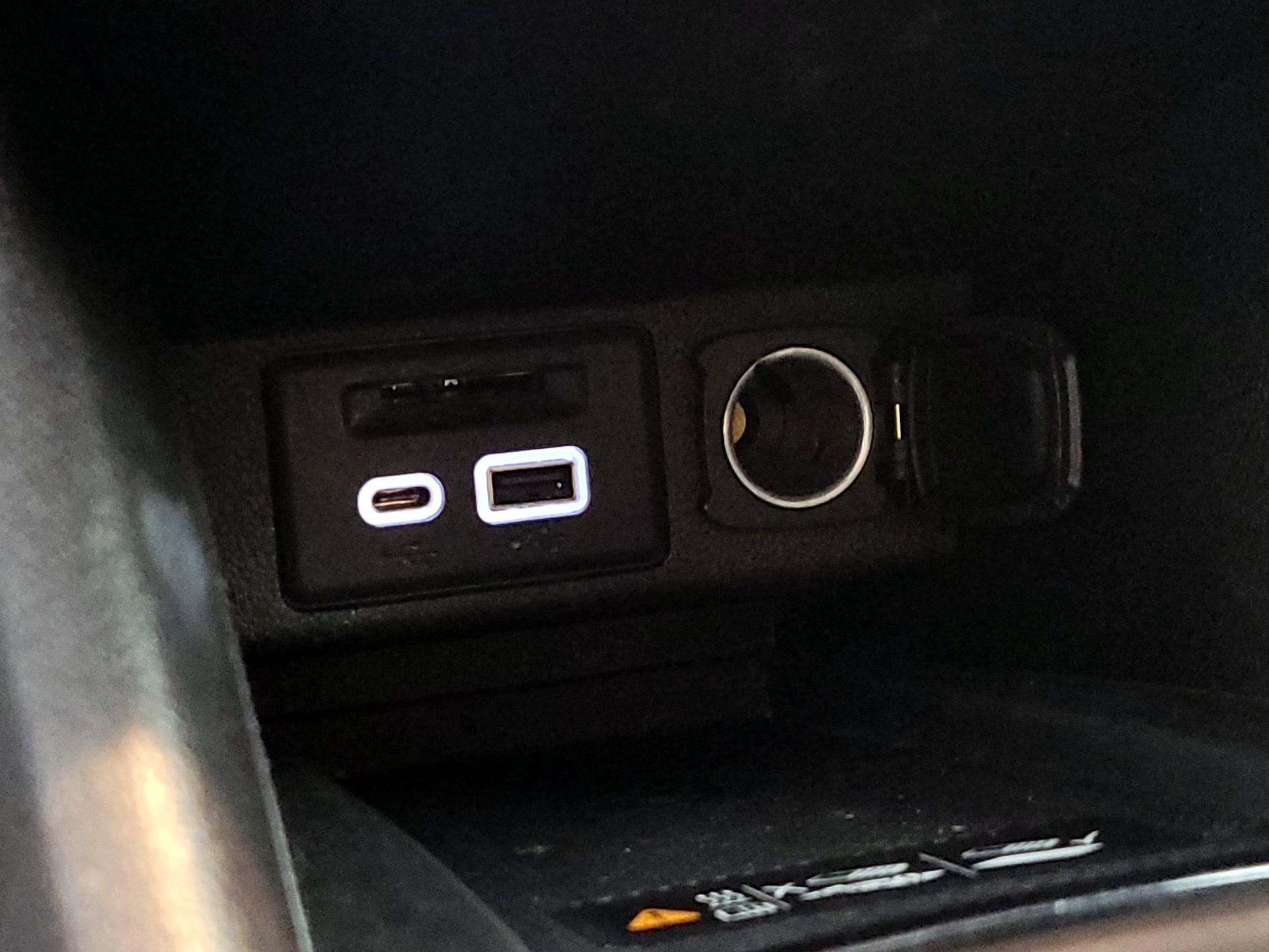 Thumbnail: 2023 Chevrolet Bolt EUV - 18