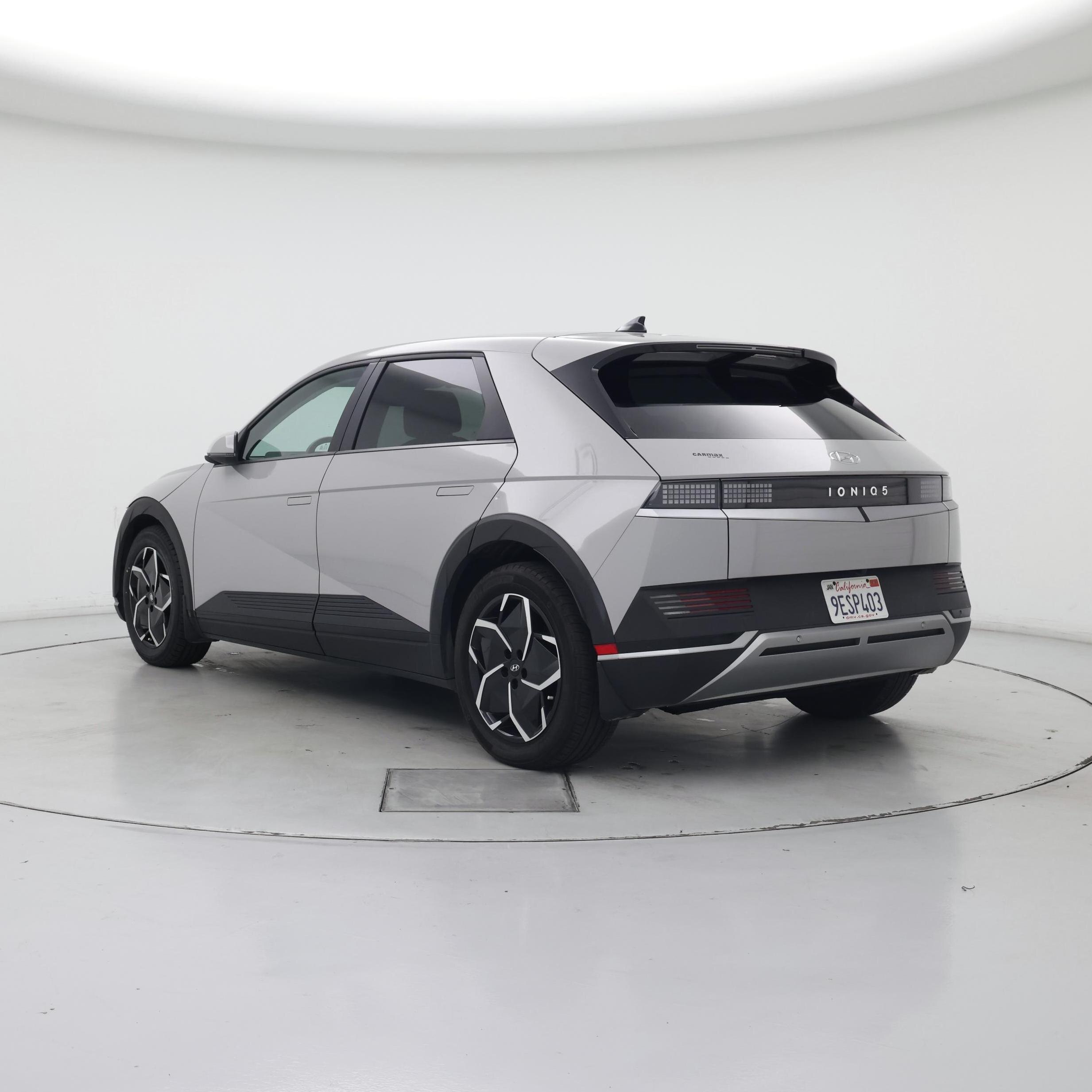 Thumbnail: 2023 Hyundai Ioniq 5 - 2