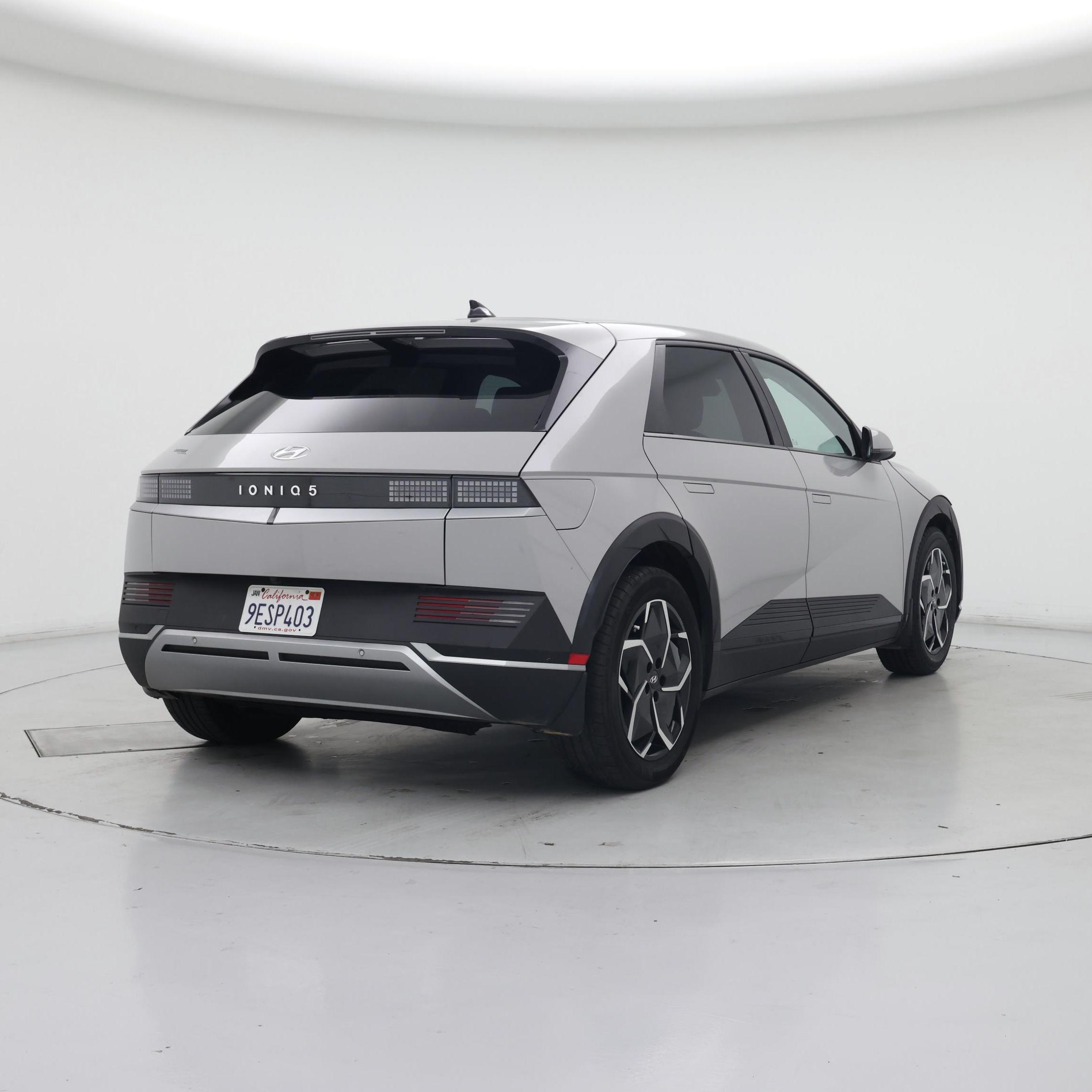 Thumbnail: 2023 Hyundai Ioniq 5 - 8