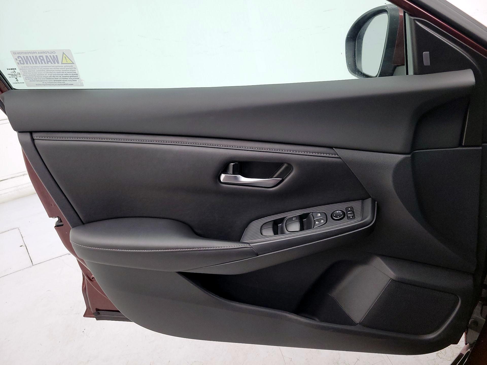 Thumbnail: 2022 Nissan Sentra - 12