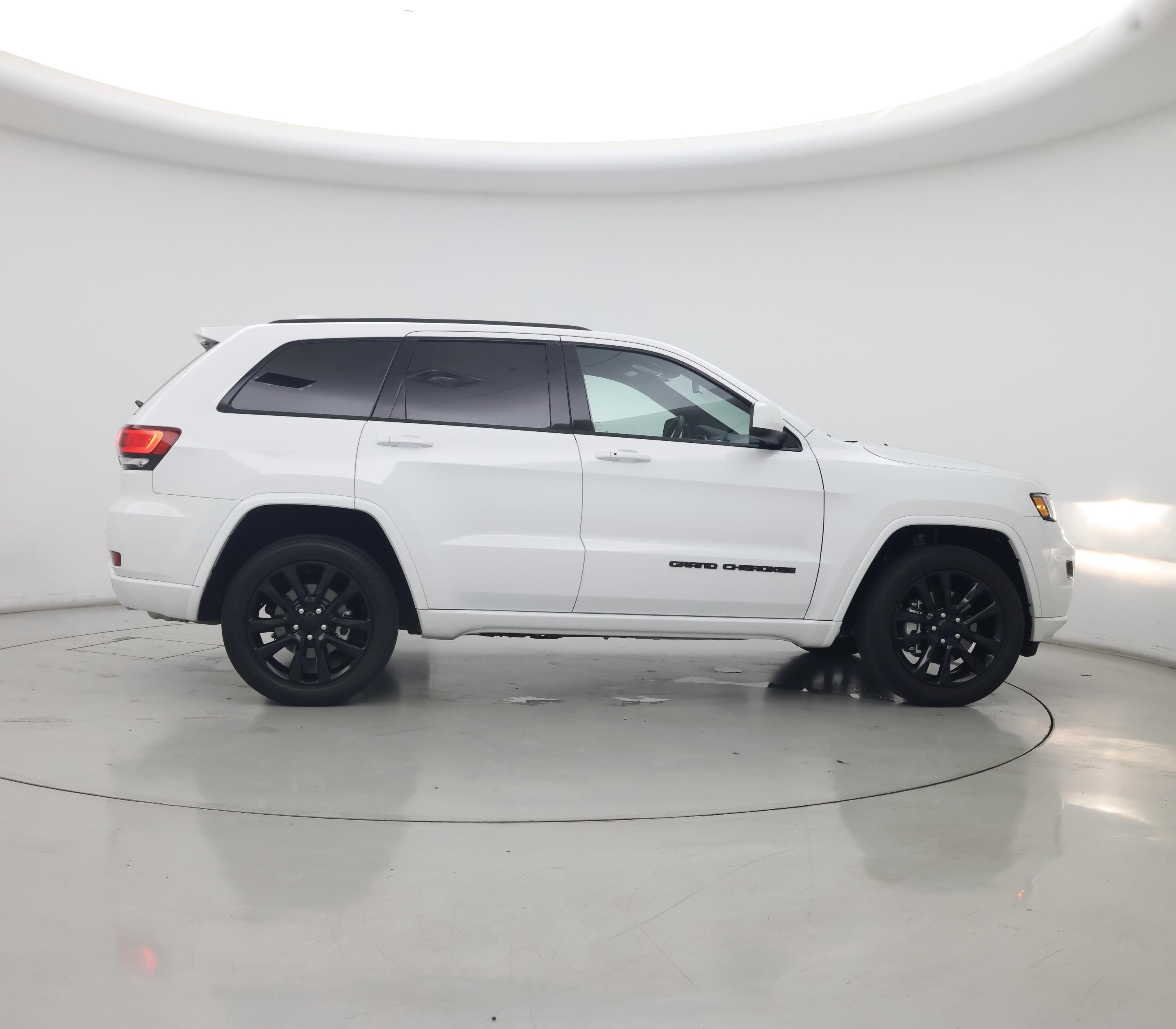 Thumbnail: 2021 Jeep Grand Cherokee - 7