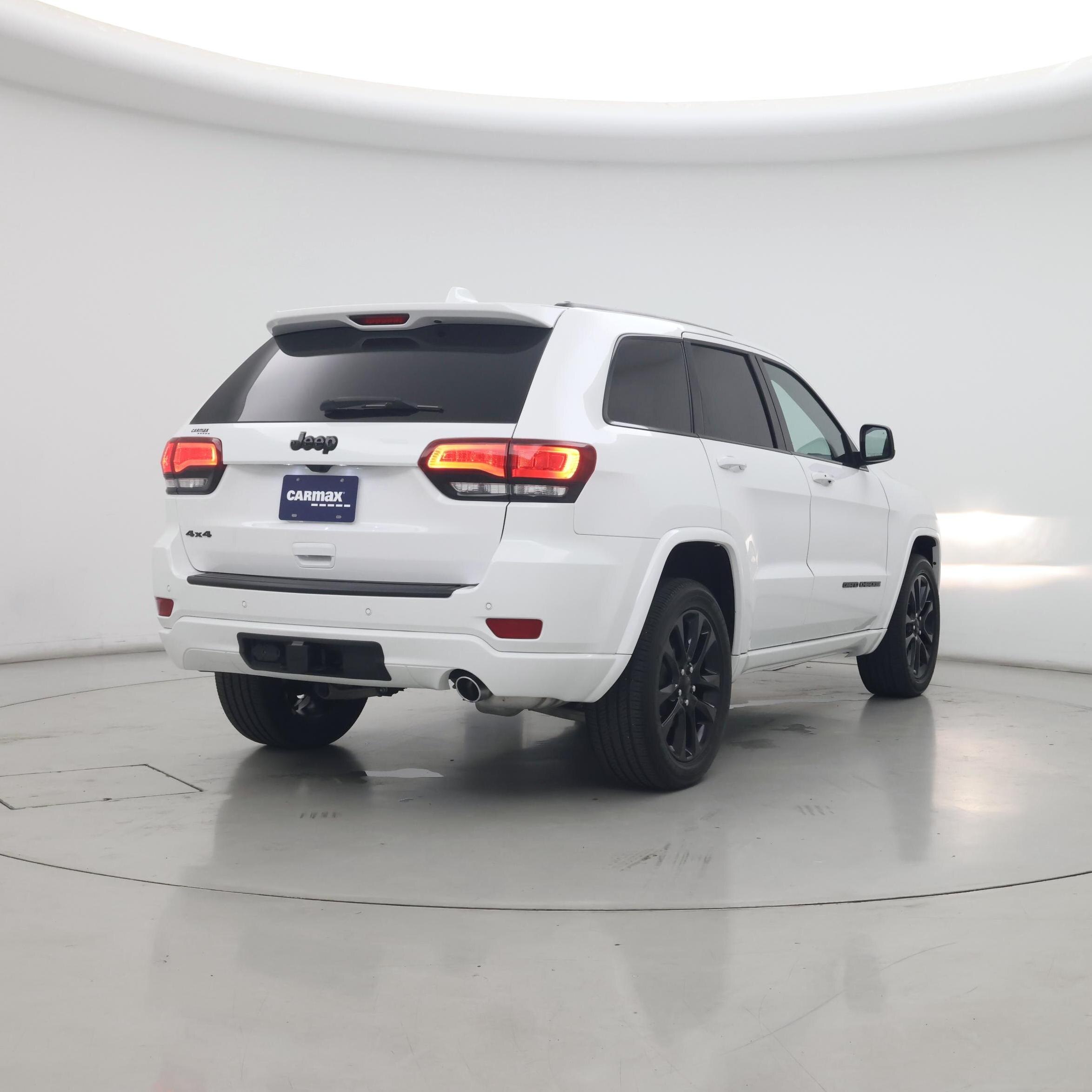 Thumbnail: 2021 Jeep Grand Cherokee - 8